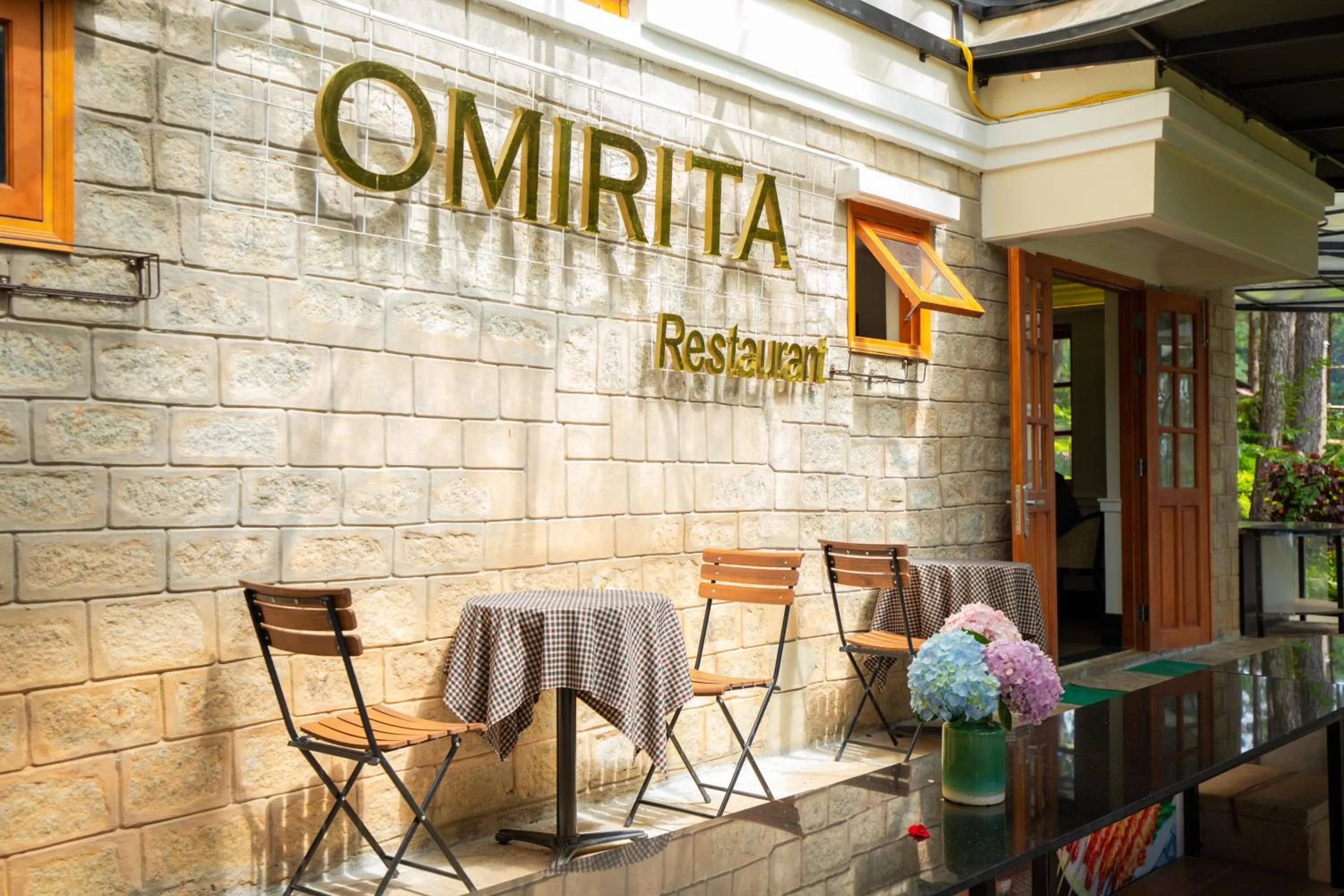 Restaurant/places to eat in Omirita Resort Dalat