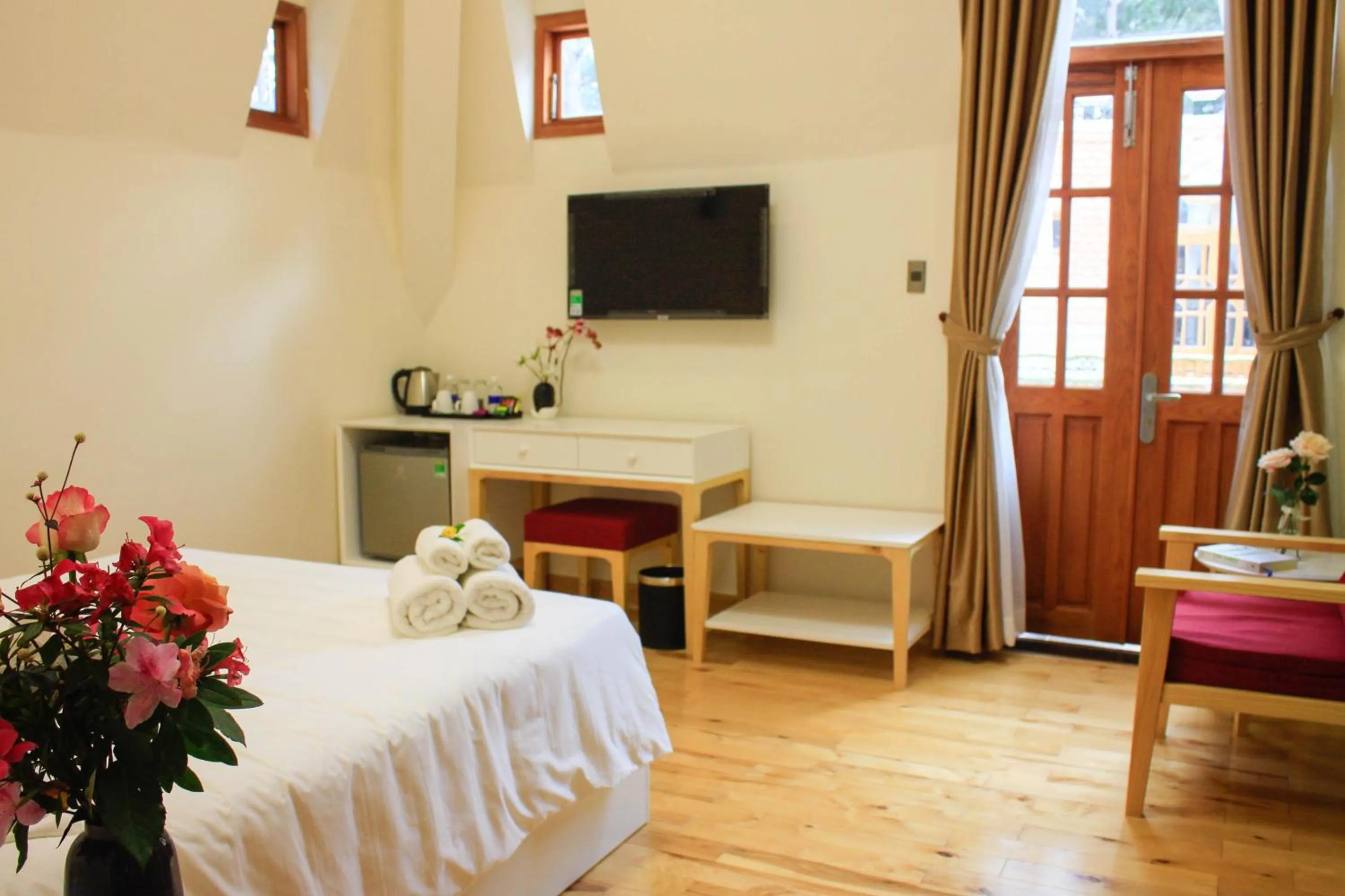 Bedroom, Bed in Omirita Resort Dalat