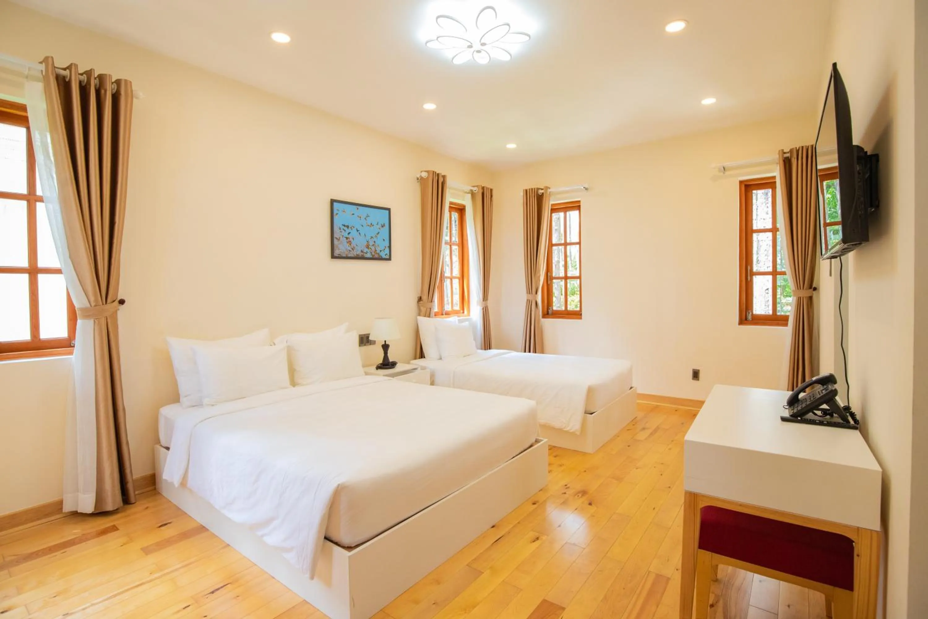 Bedroom, Bed in Omirita Resort Dalat