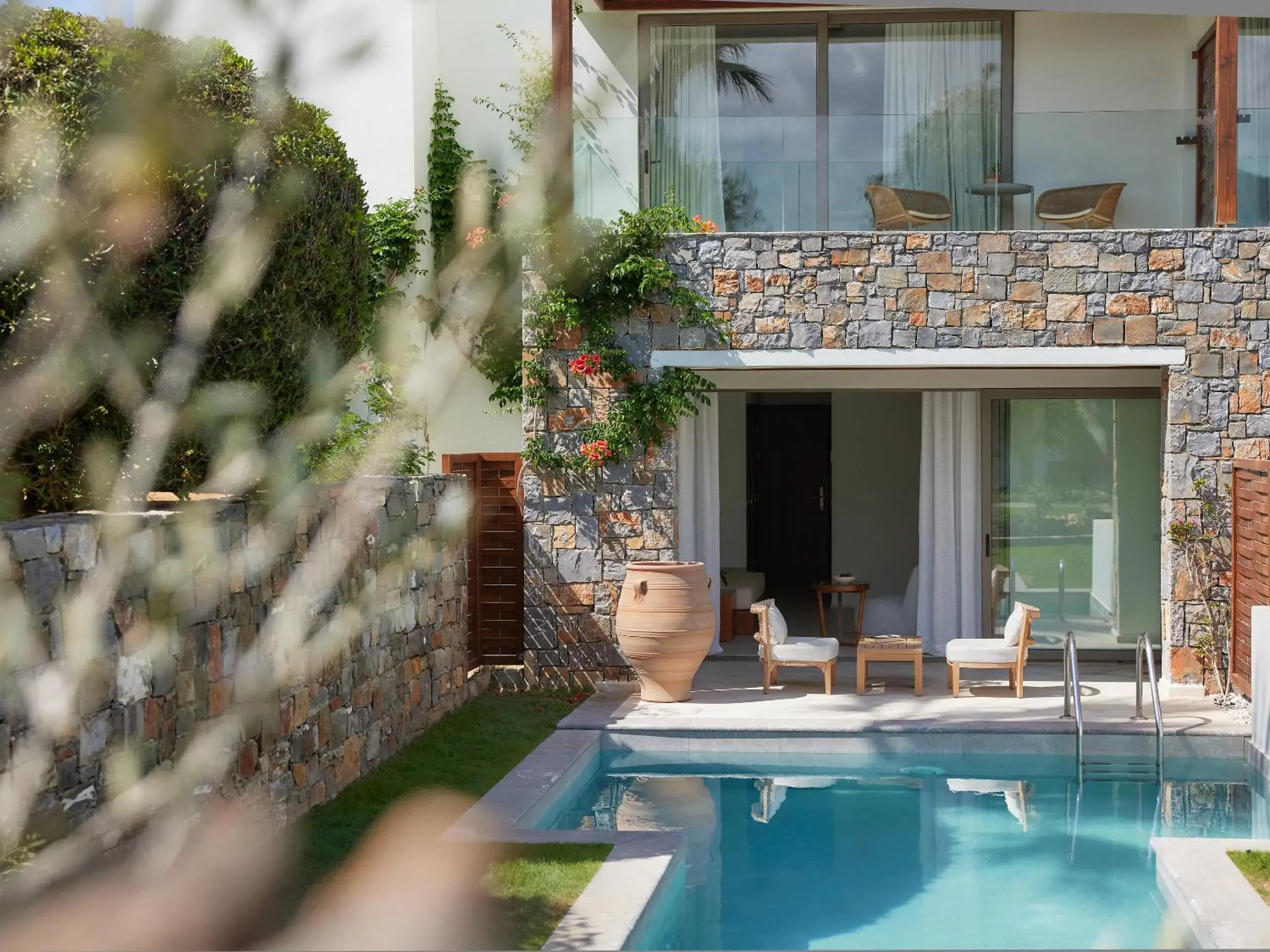 Swim up Superior with Private Garden in Amirandes, A Grecotel Resort to Live Swim up Superior with Private Garden in Amirandes, A Grecotel Resort to Live