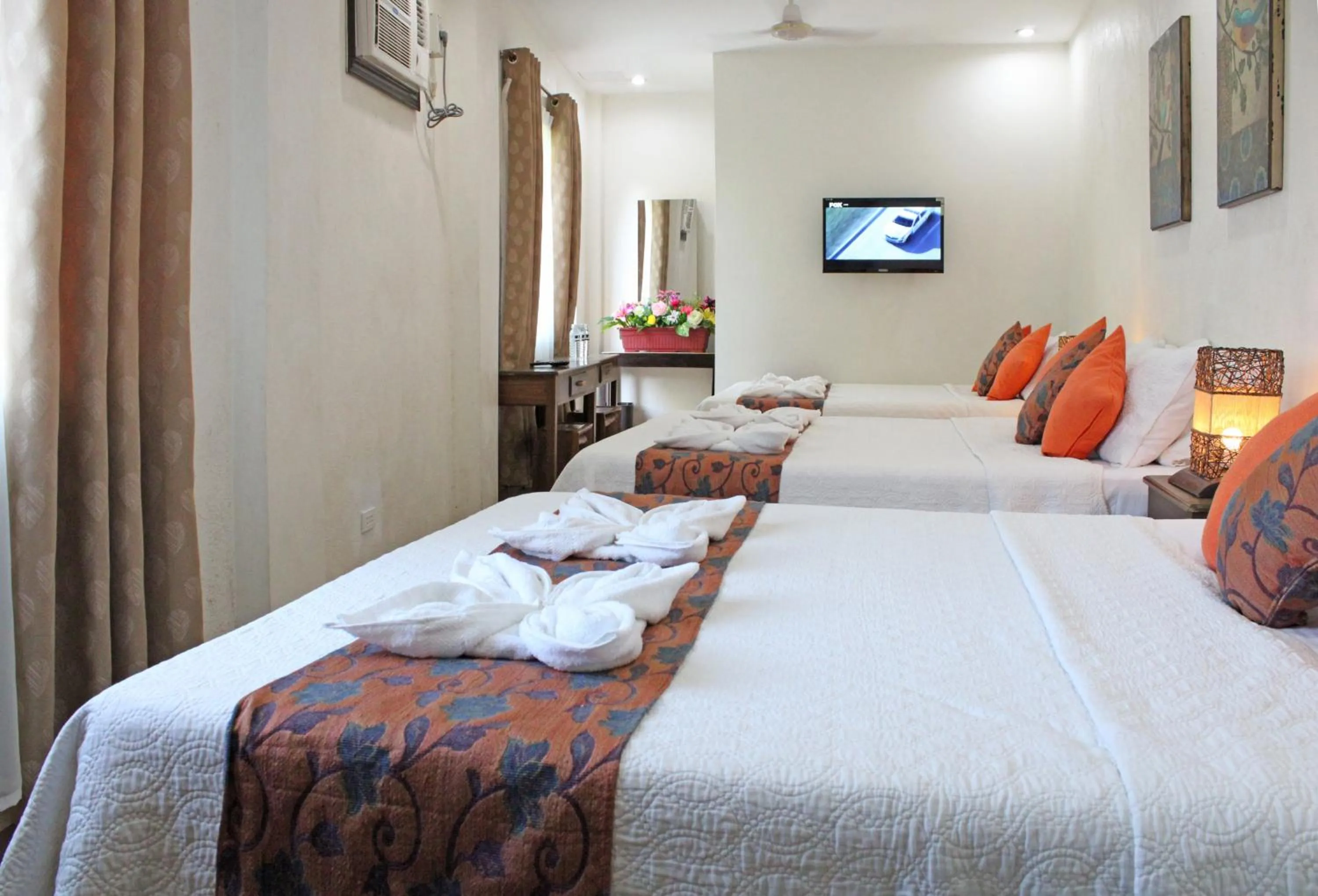 Bed in Balaibinda Lodge