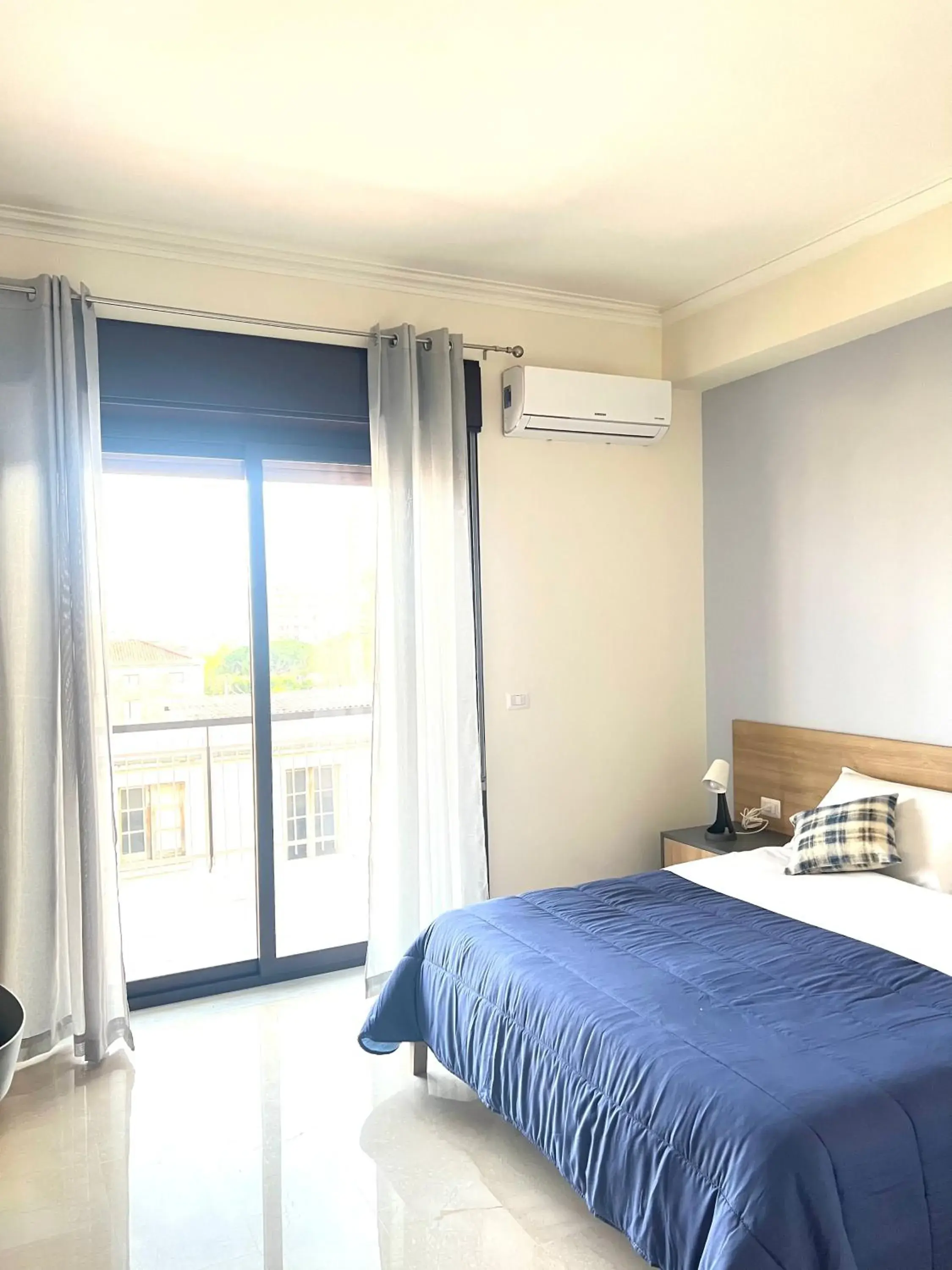 Large Double Room - single occupancy in PAPALi 289 Large Double Room - single occupancy in PAPALi 289
