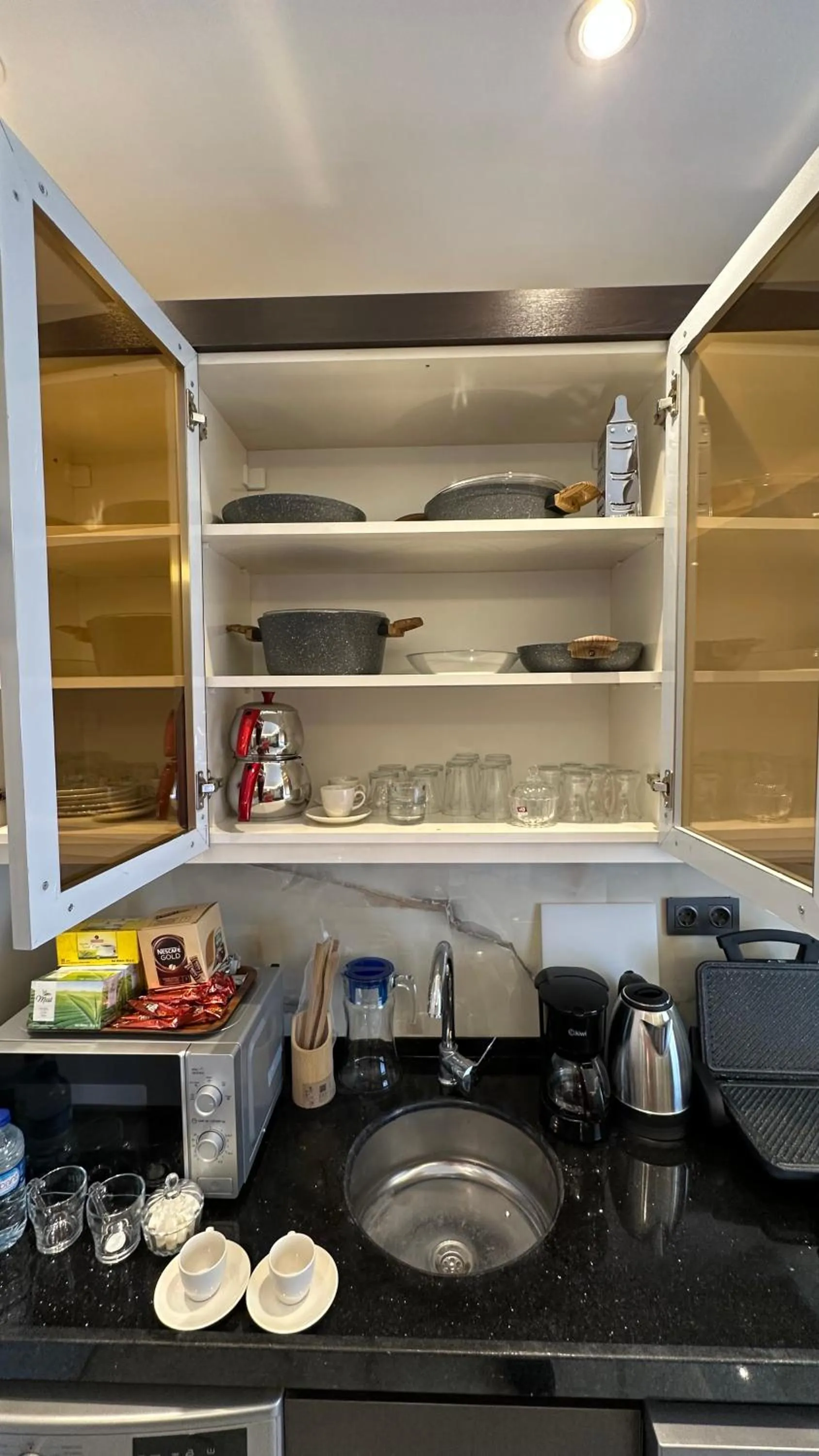 Coffee/tea facilities in Mar Boutique Apartment