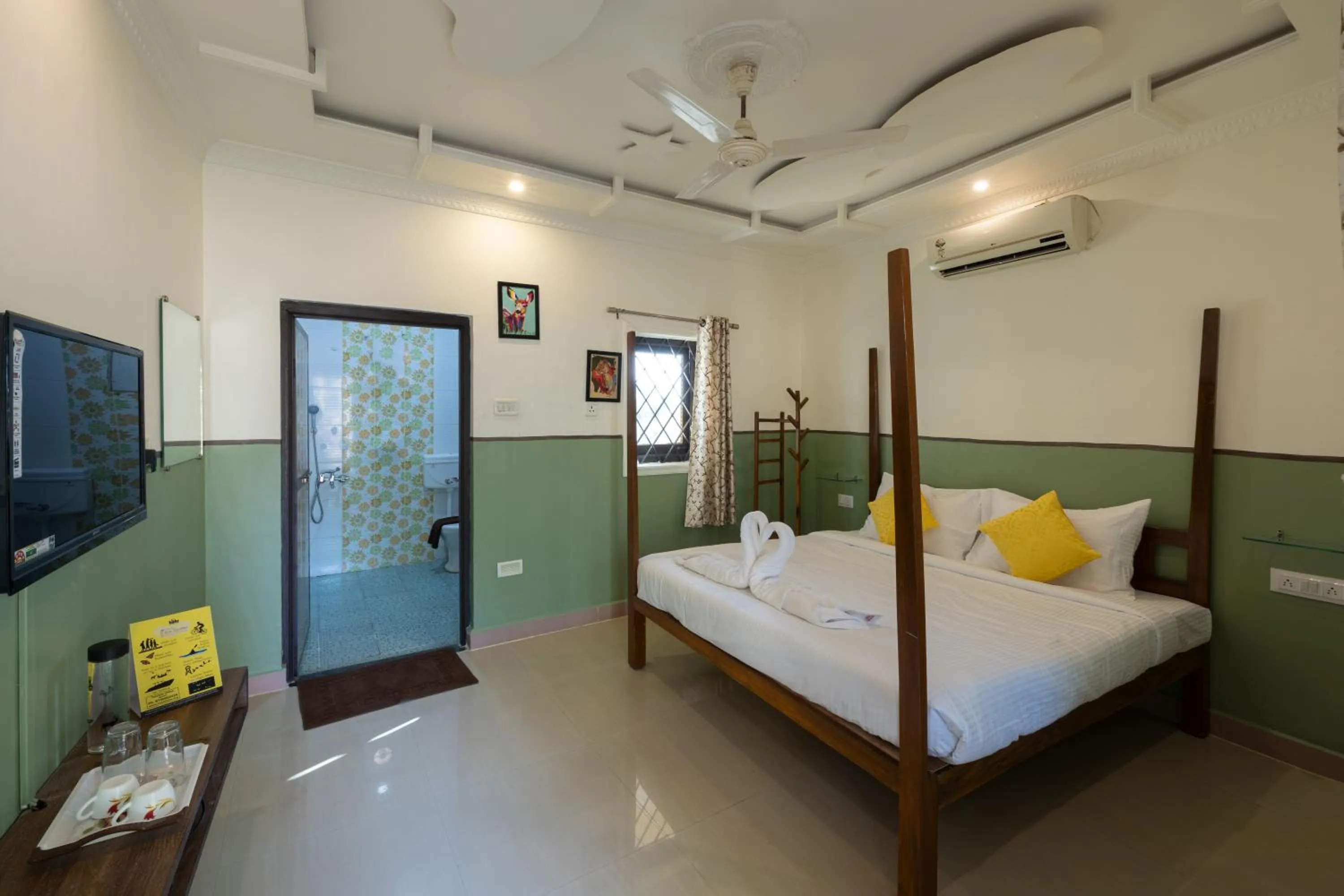 Bed in Avadale Tadoba - Stag Groups Not Allowed