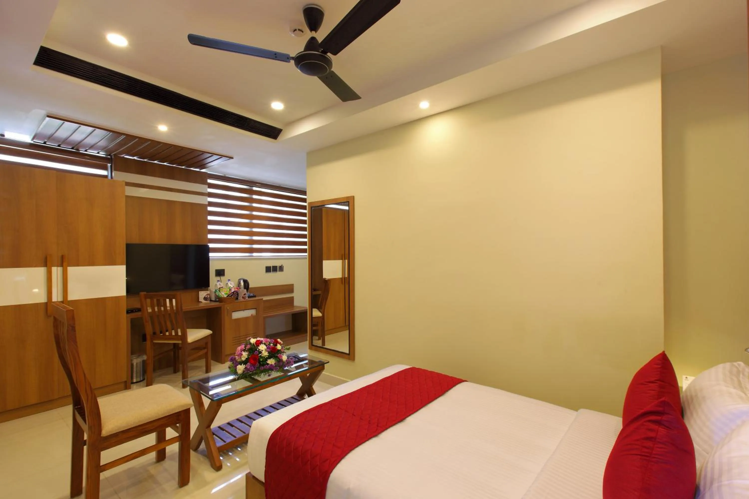 Bed in Hotel NovArk Munnar