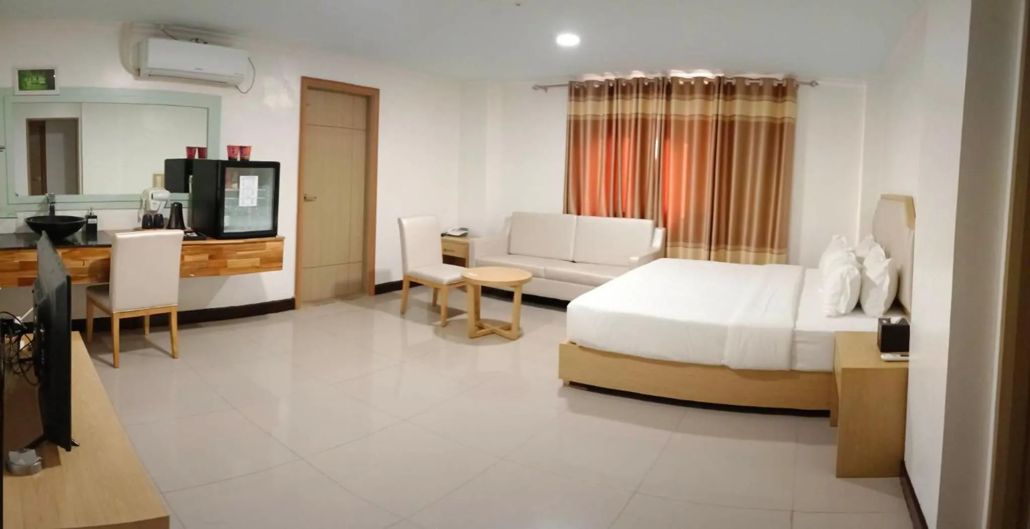 Bed in PUNTA CLARK HOTEL