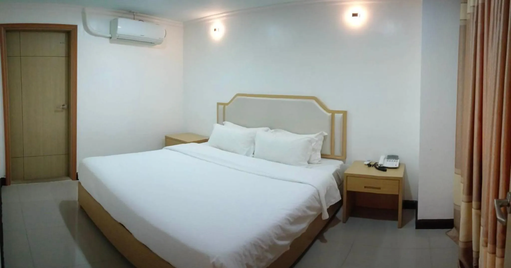 Bed in PUNTA CLARK HOTEL