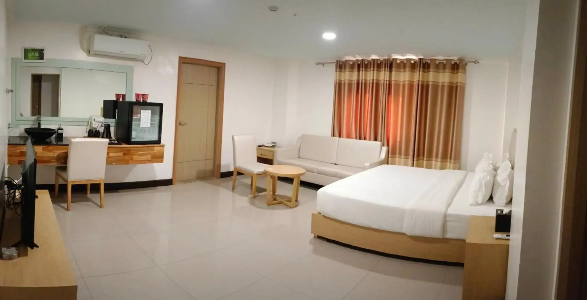 Standard Single Room - single occupancy in PUNTA CLARK HOTEL Standard Single Room - single occupancy in PUNTA CLARK HOTEL