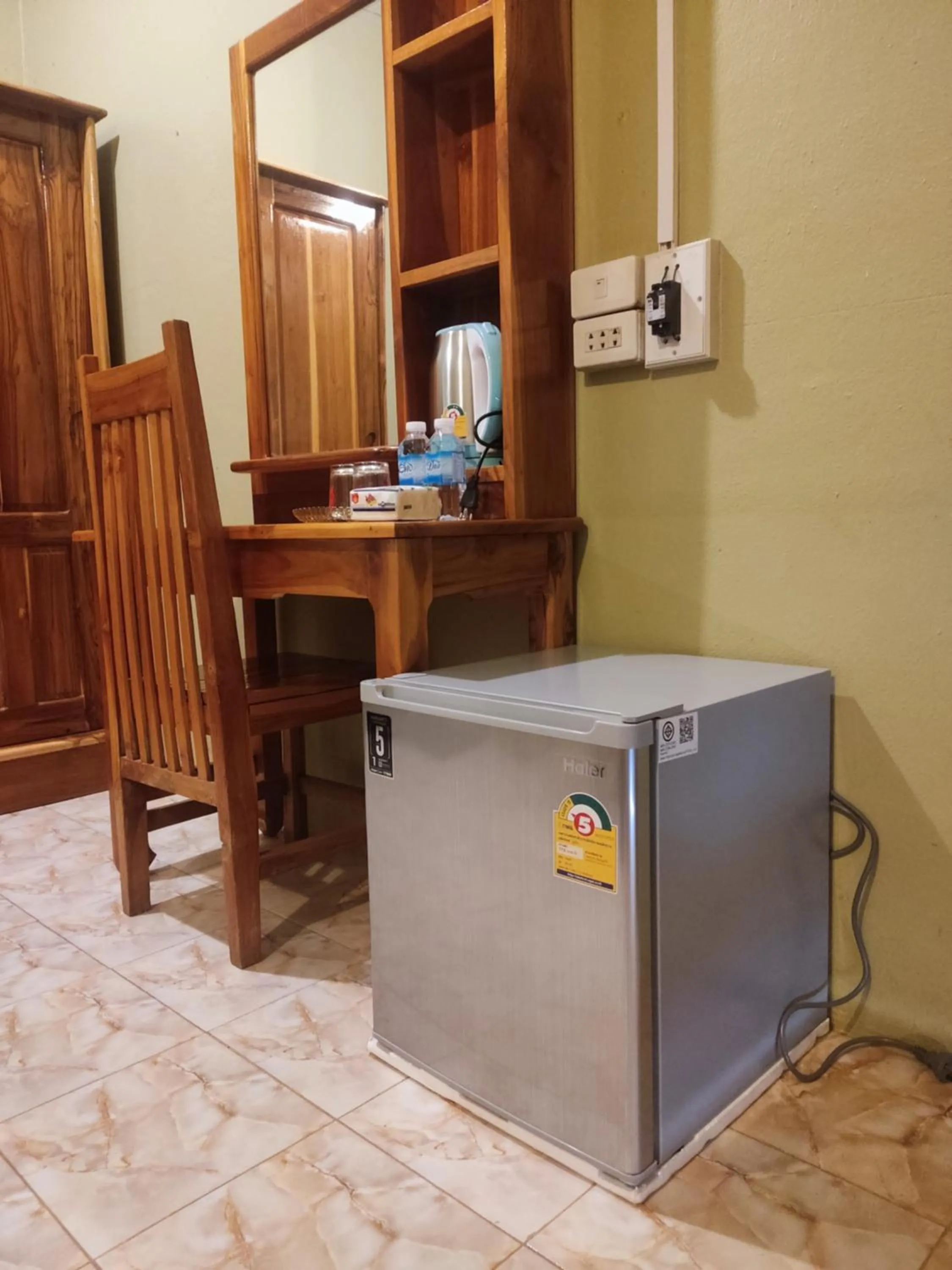 wardrobe in Erawan Guesthouse