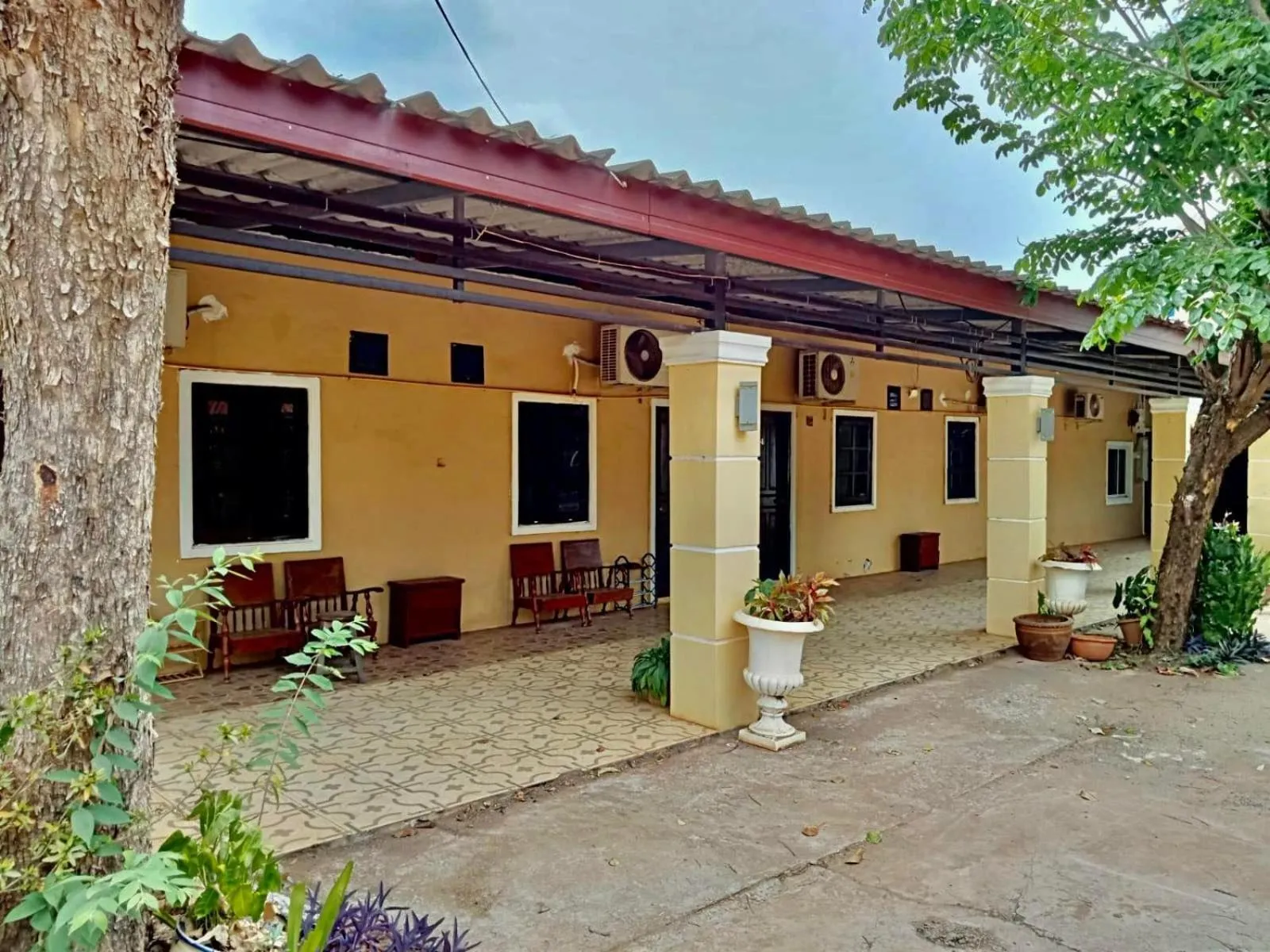 Property building in Erawan Guesthouse