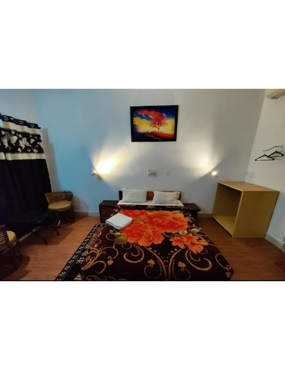 TV and multimedia, Bed in Tigers Villa, Tala Bandhavgarh