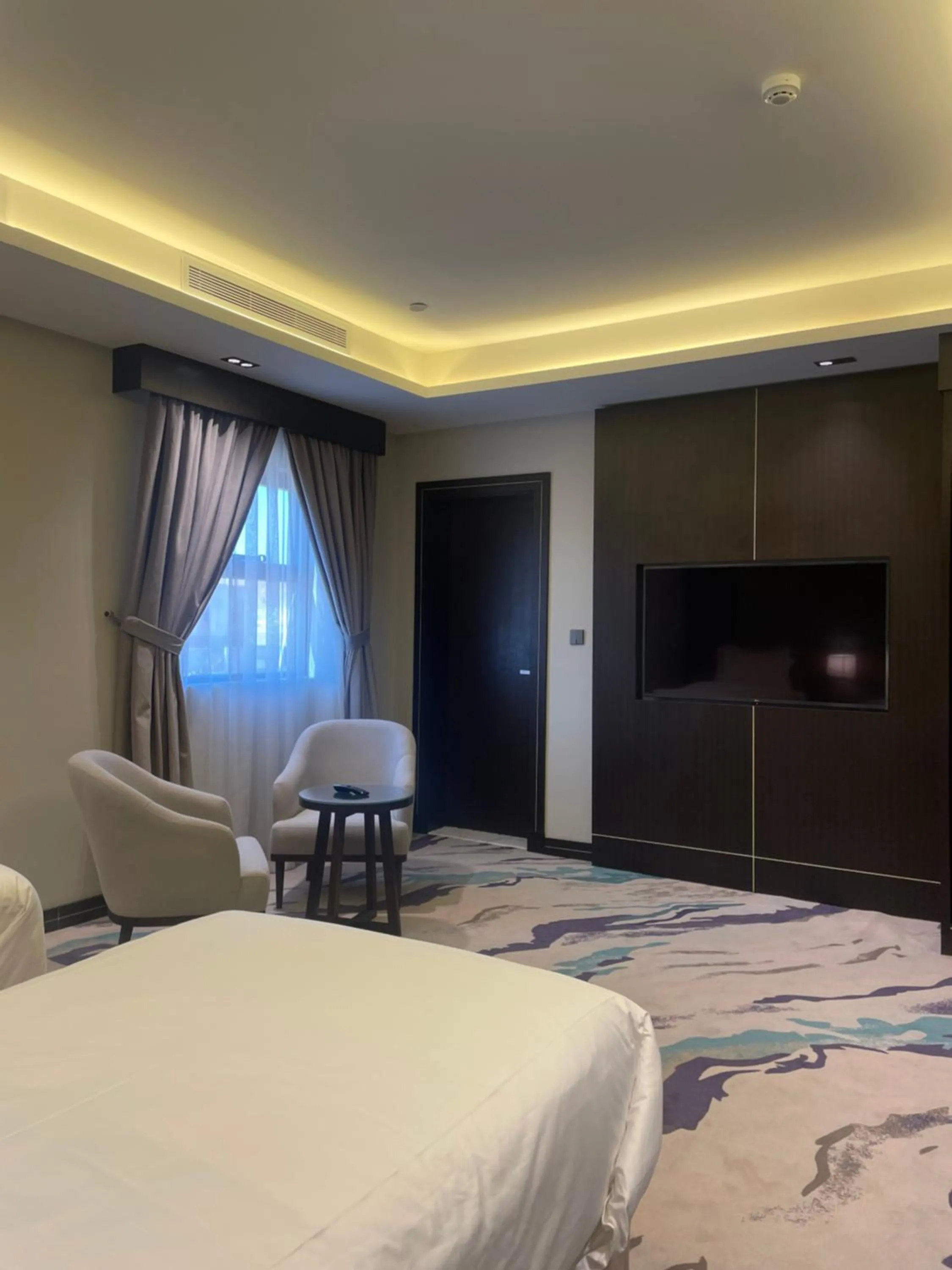 Bed in Al Wateen Hotel