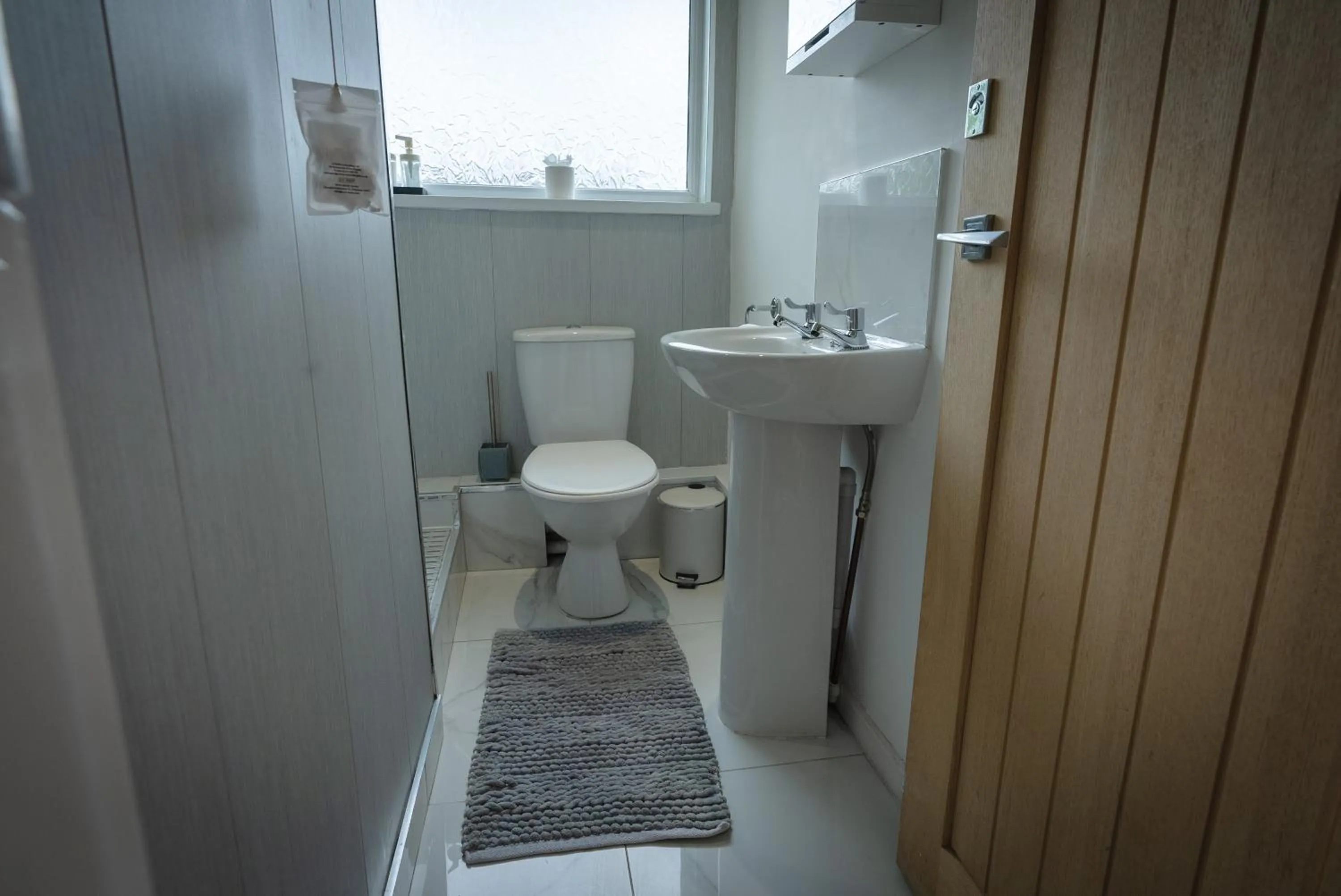 Bathroom in Bellevue Apartments Middlesborough