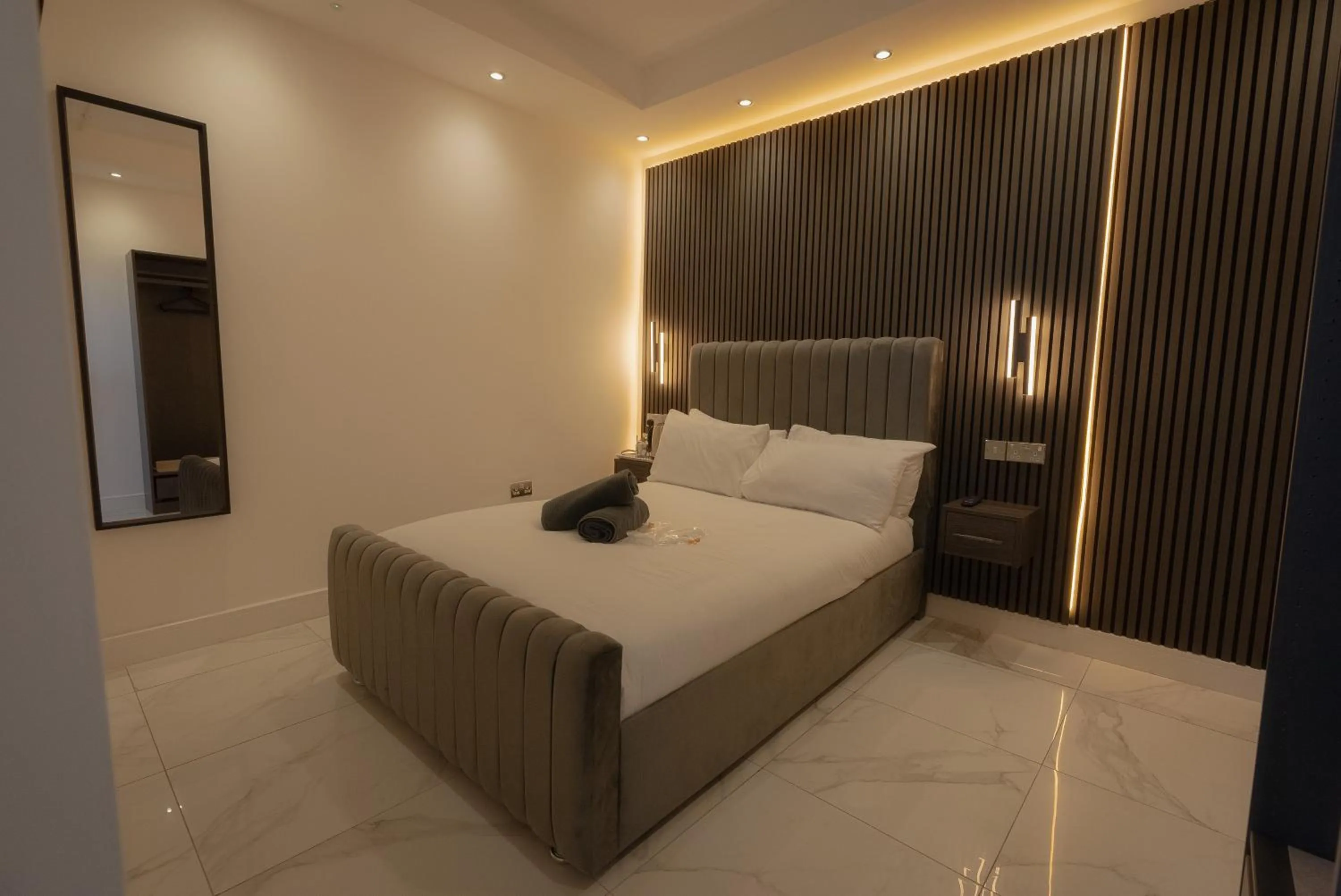 Bedroom, Bed in OYO Bellevue Apartments Middlesborough