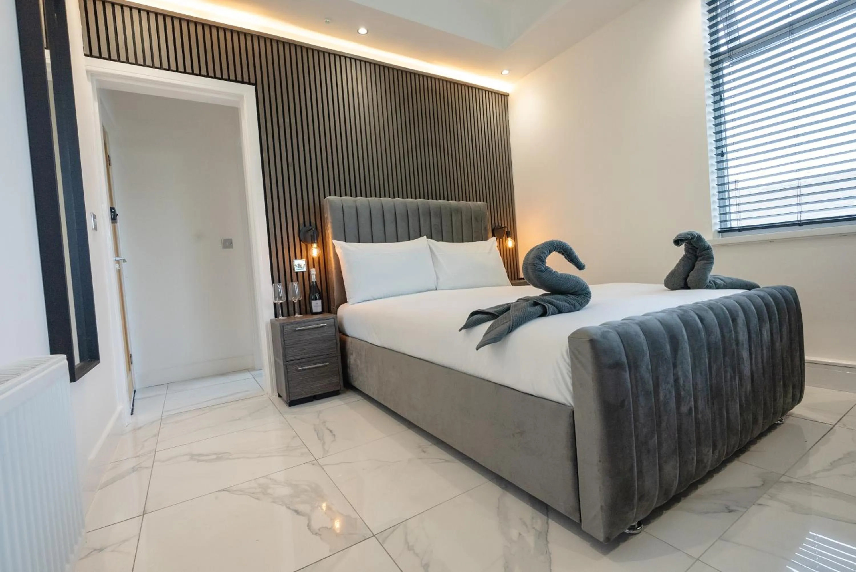 Bedroom, Bed in Bellevue Apartments Middlesborough