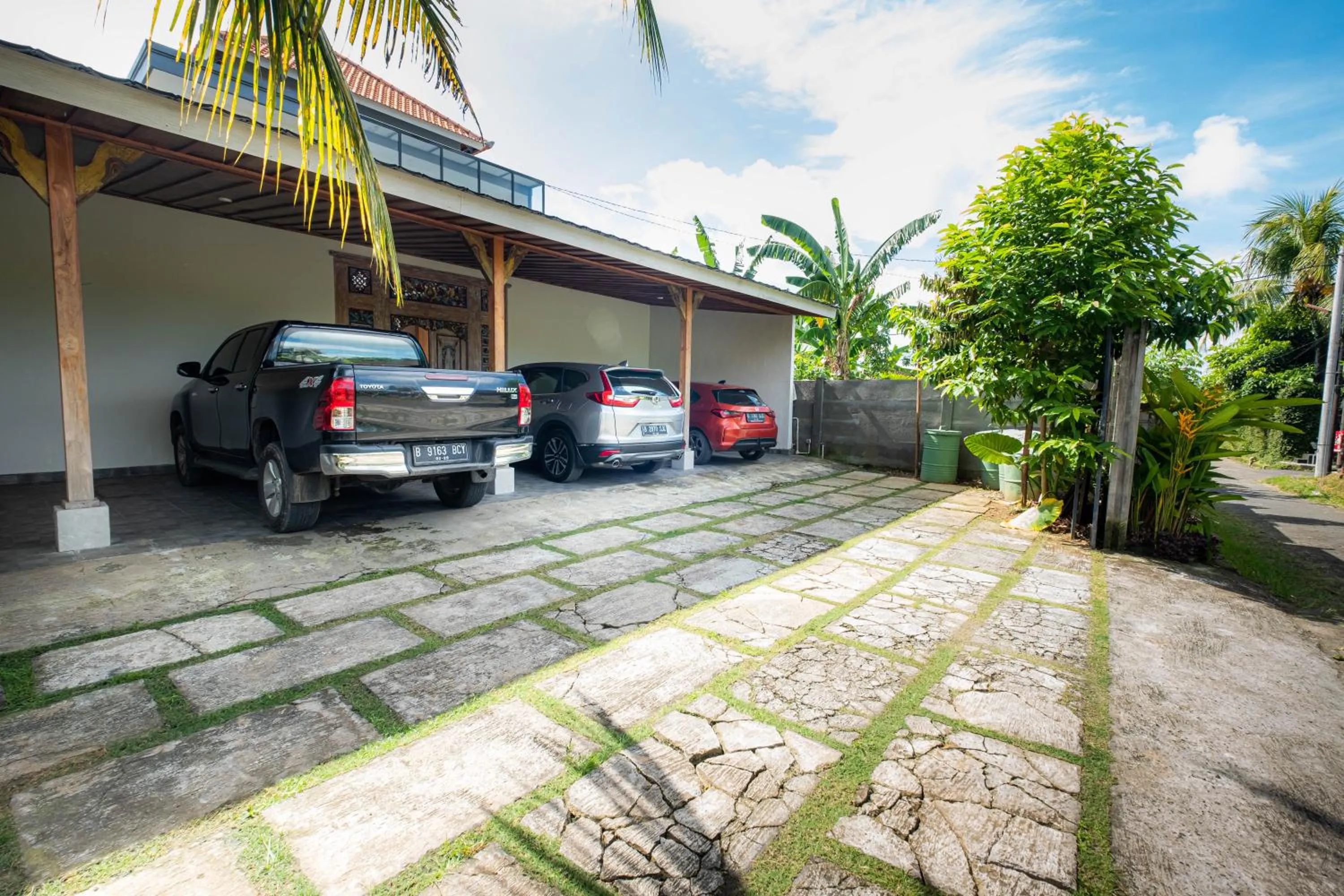 Day in Kubu Kirana by Supala