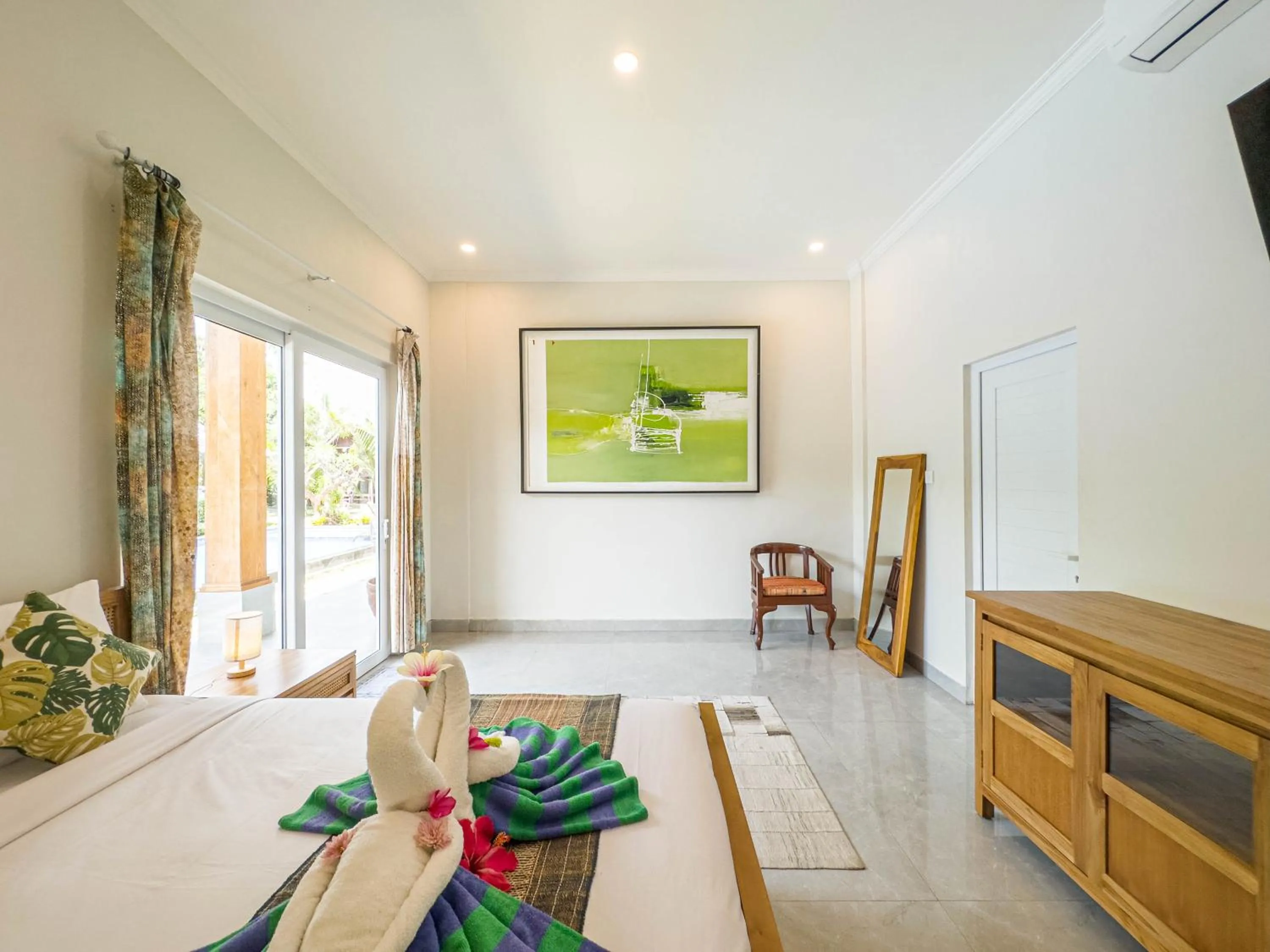 Bedroom, Bed in Kubu Kirana by Supala