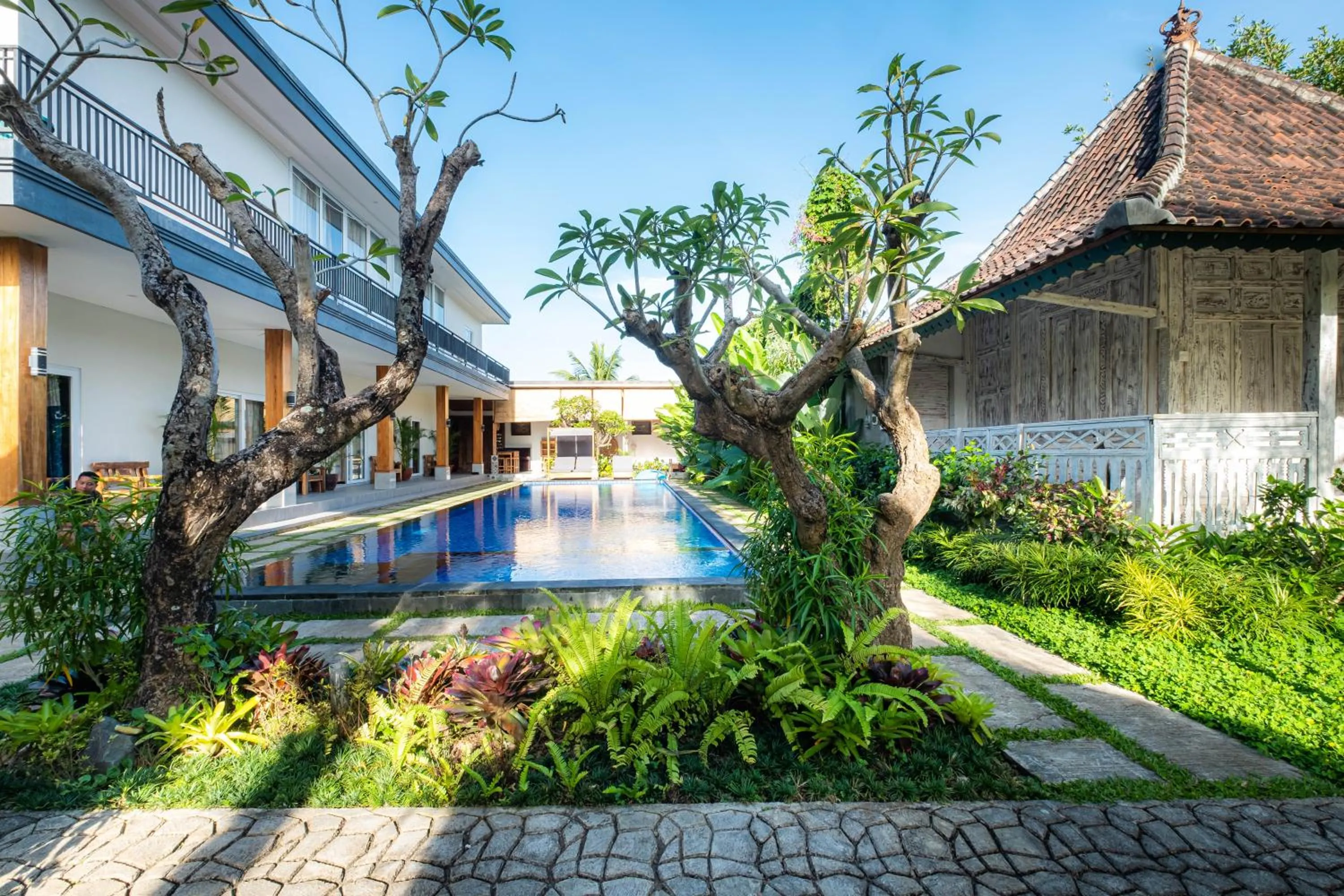 Pool view in Kubu Kirana by Supala