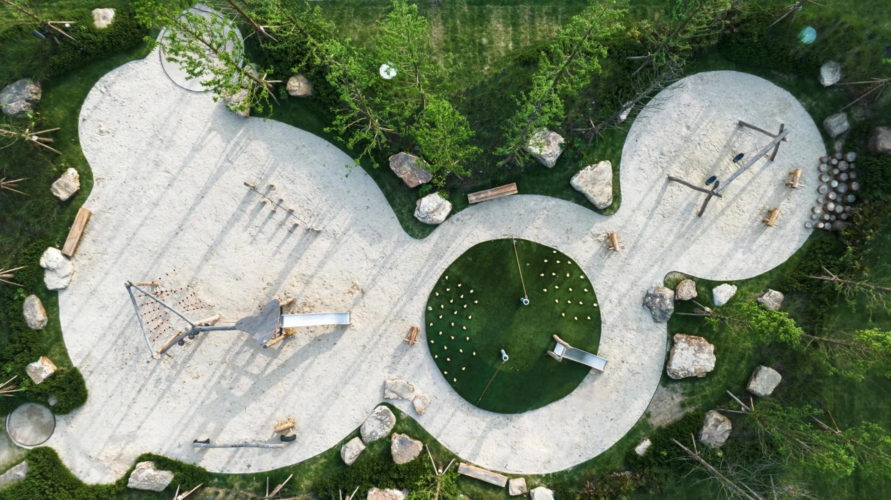 Children play ground in Angsana Chengdu Wenjiang