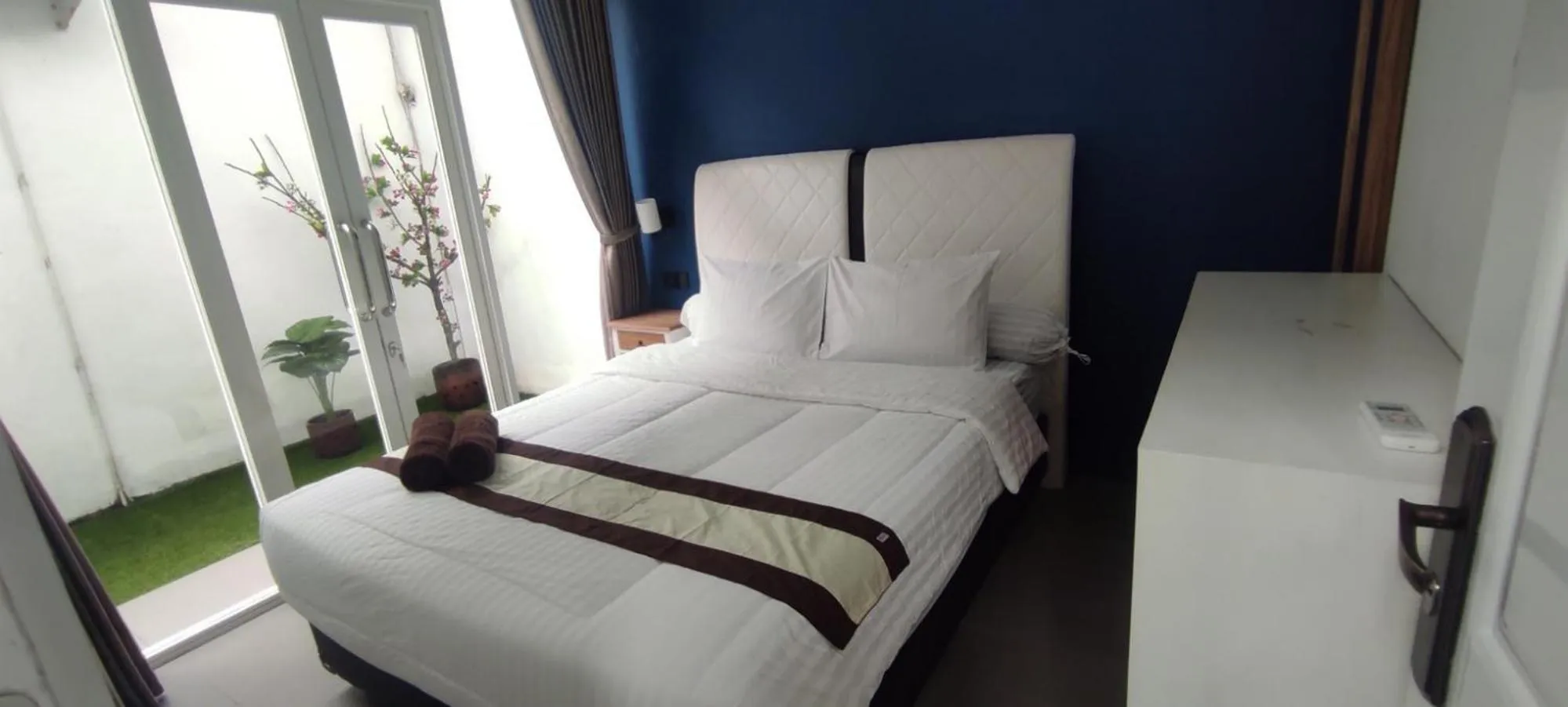 Bed in Aliandra Villa by The Lavana