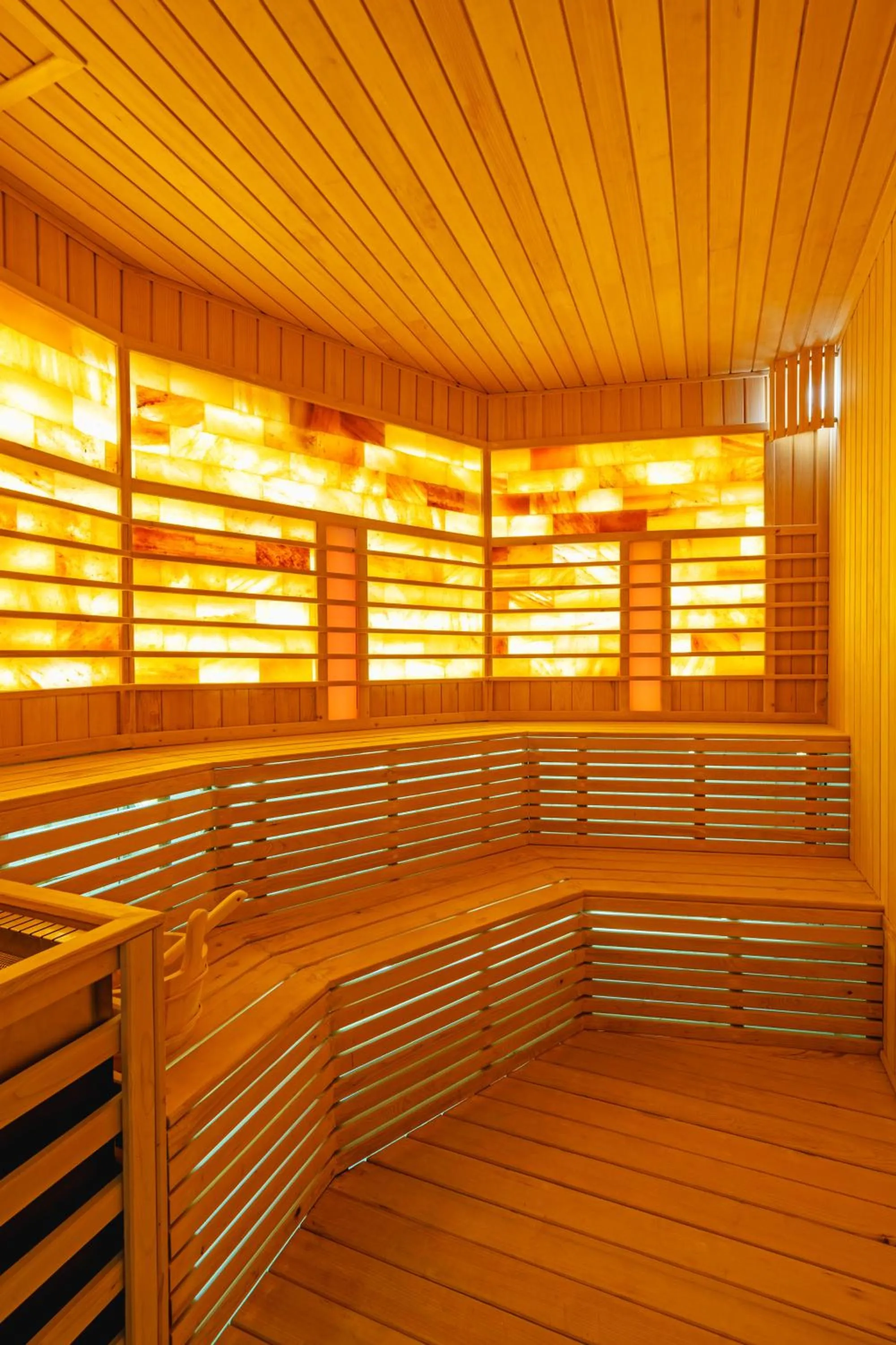 Sauna in A La Carte Ha Long Bay Managed by TASECO