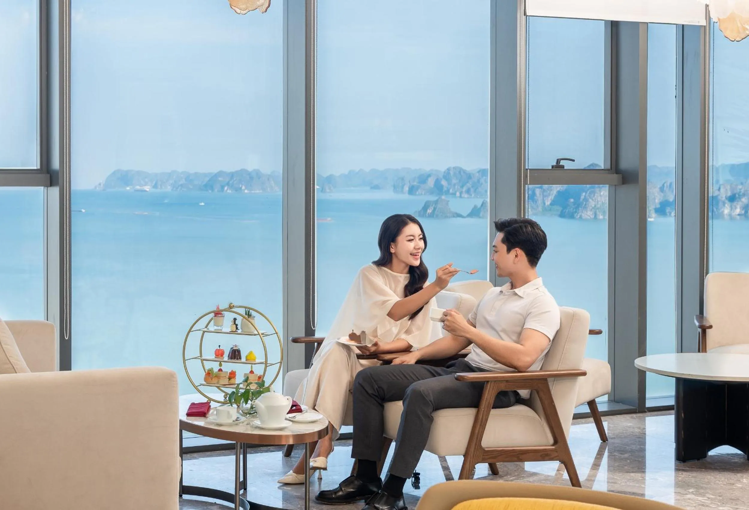 Restaurant/places to eat in A La Carte Ha Long Bay Managed by TASECO