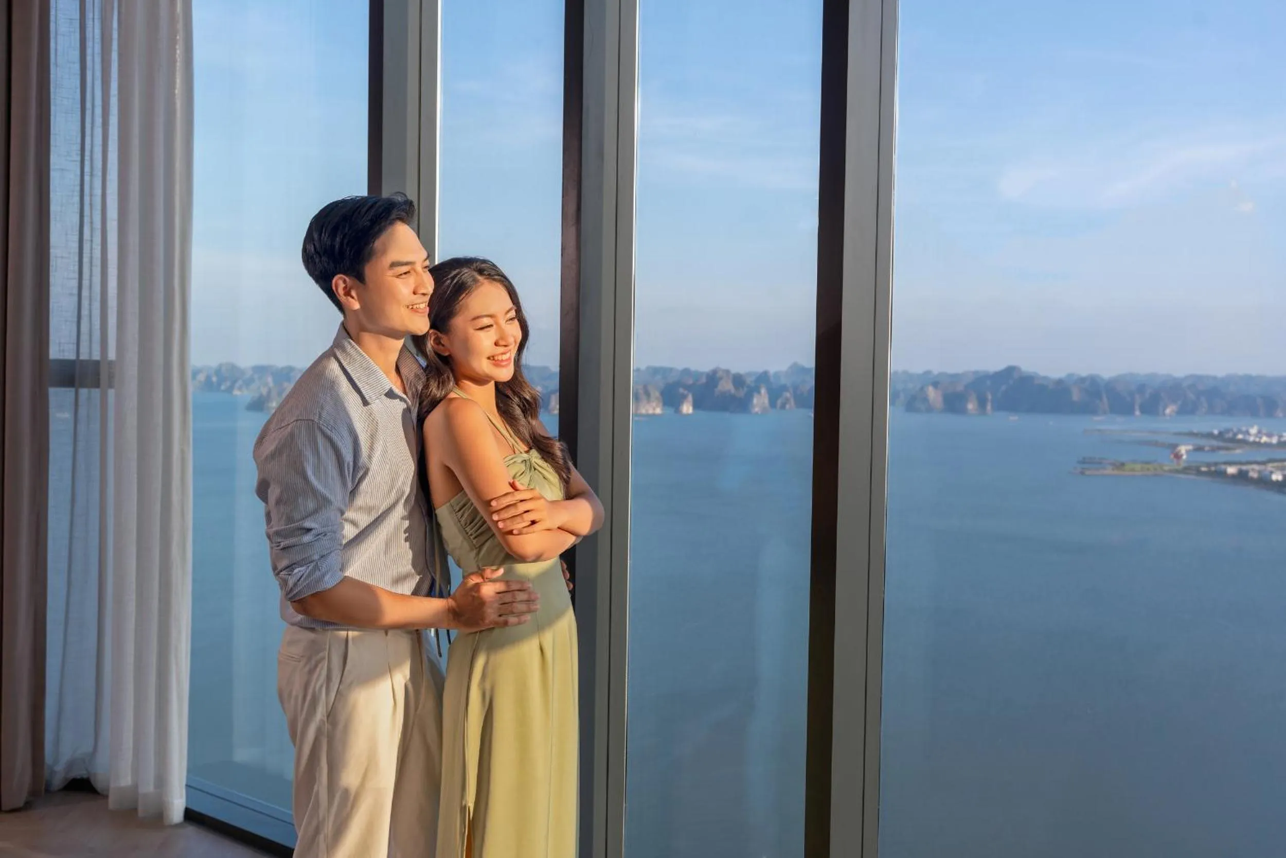 Day in A La Carte Ha Long Bay Managed by TASECO