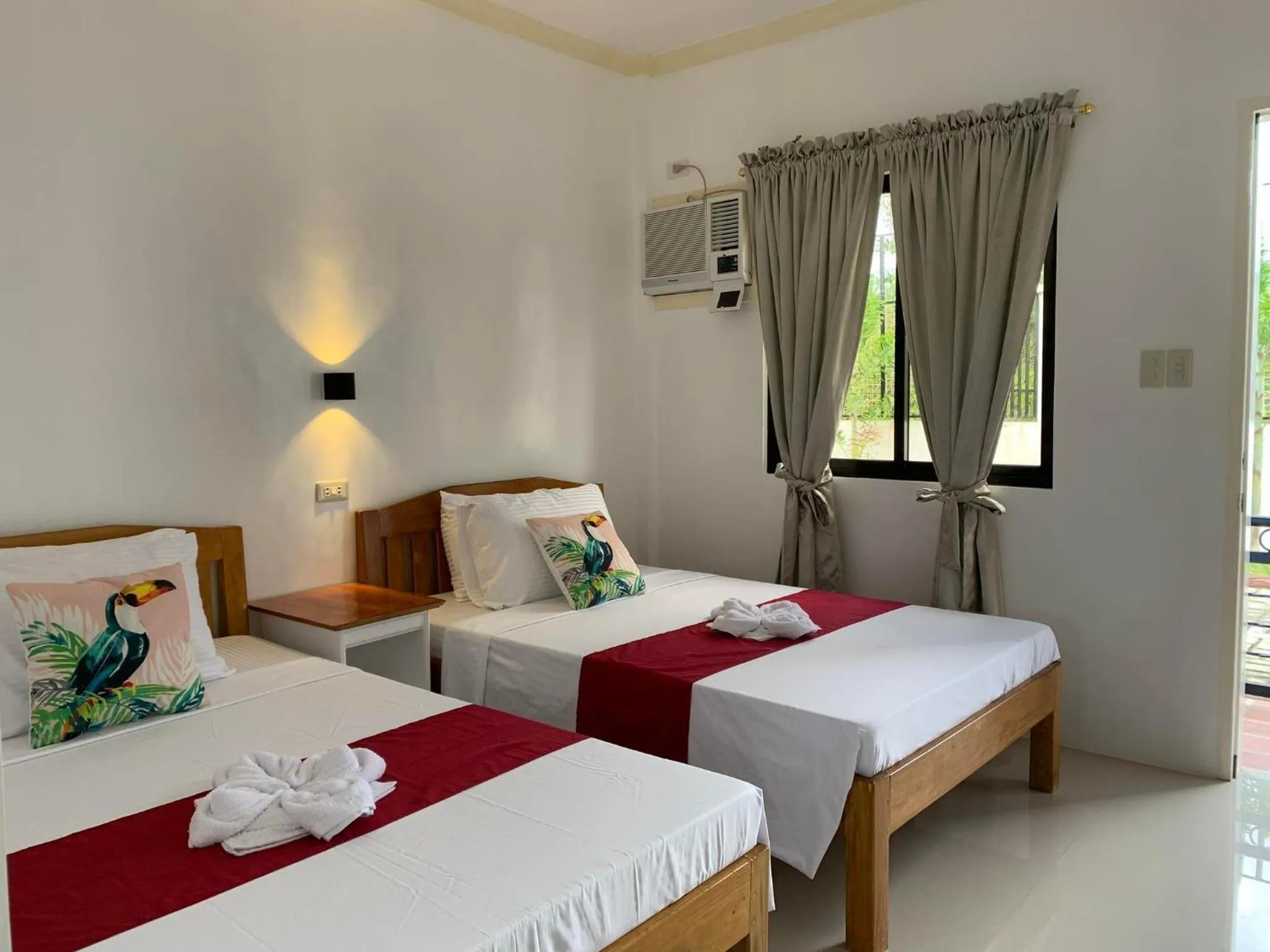 Bed in Sunshine Stay Panglao