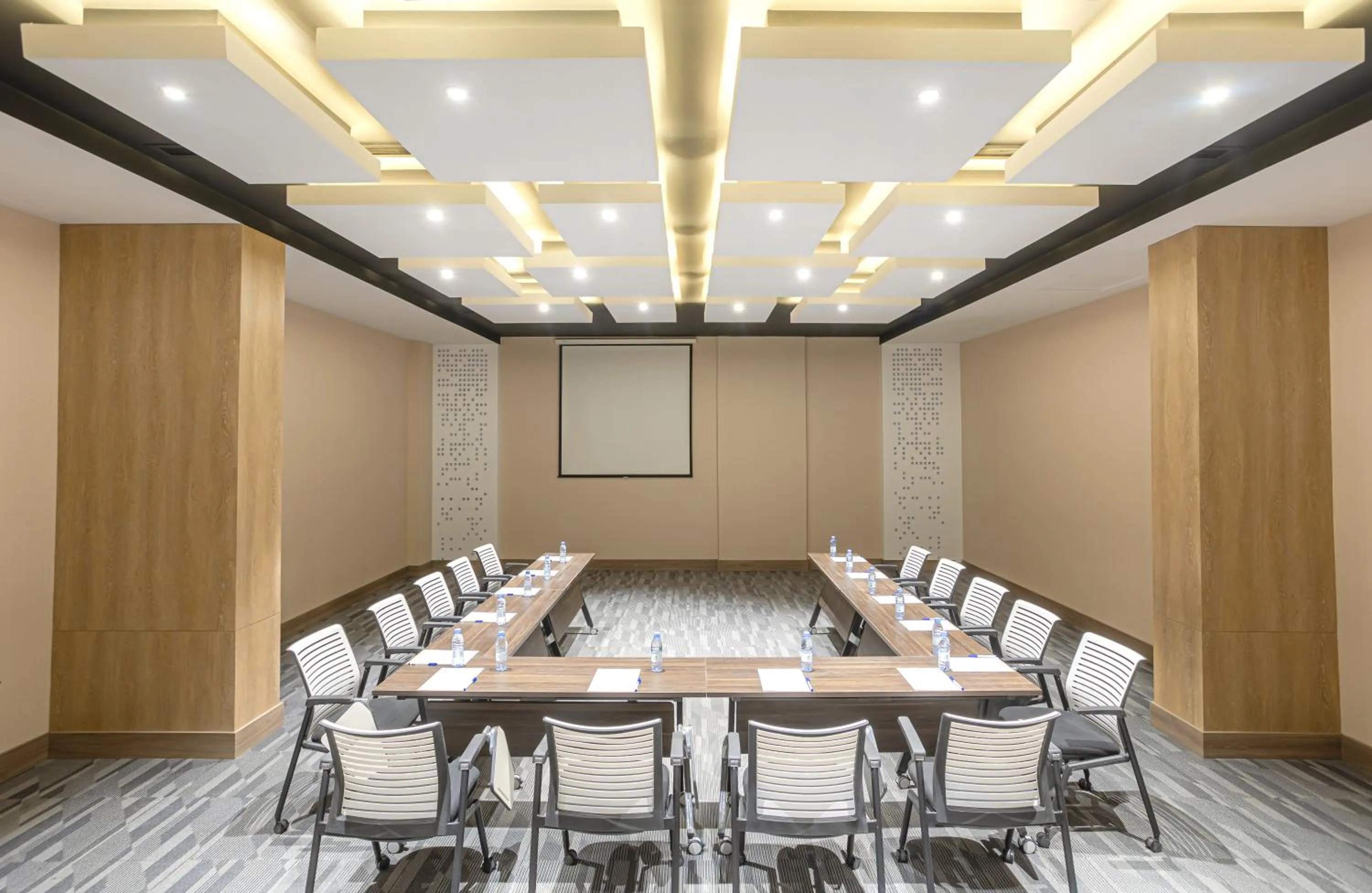 Meeting/conference room in Ewaa Express Hotel - Al Jouf