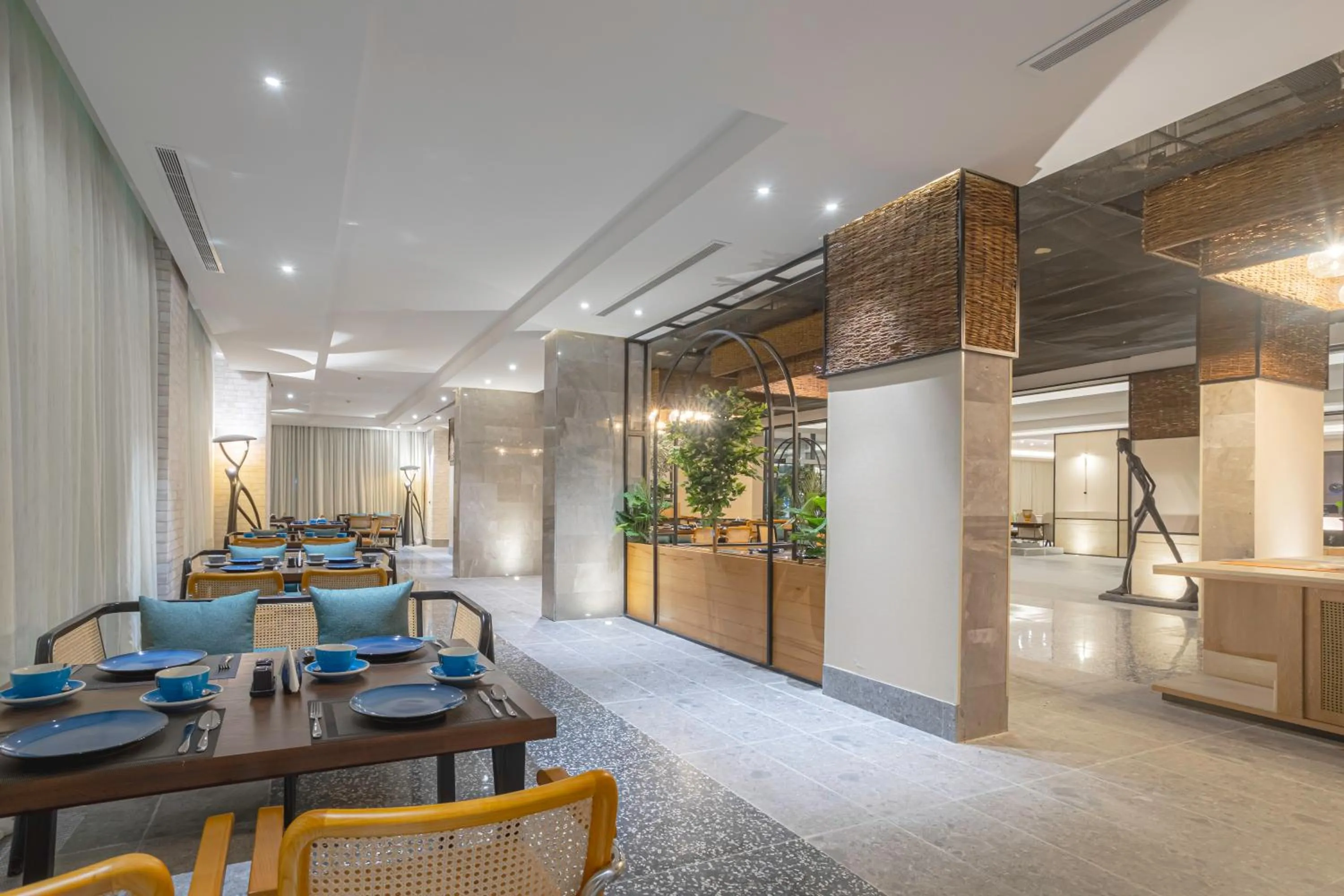 Restaurant/places to eat in Ewaa Express Hotel - Al Jouf