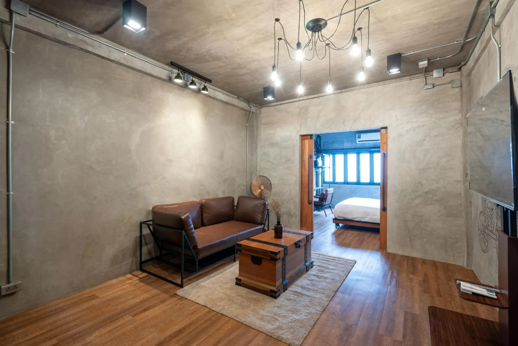 Area and facilities in House of Machine Boutique Hotel