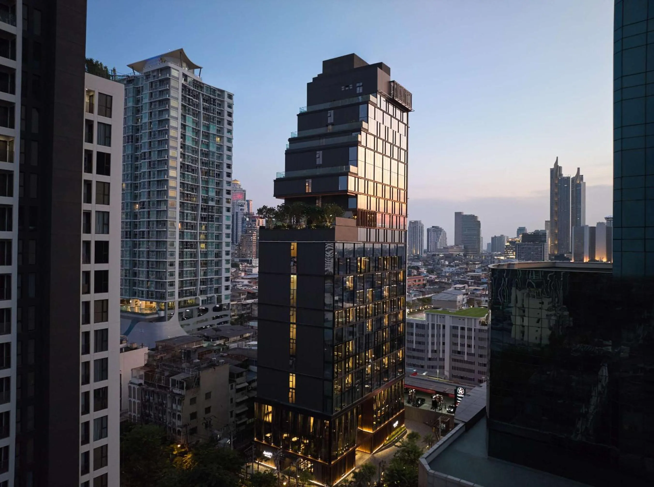 Property building in dusitD2 Samyan Bangkok