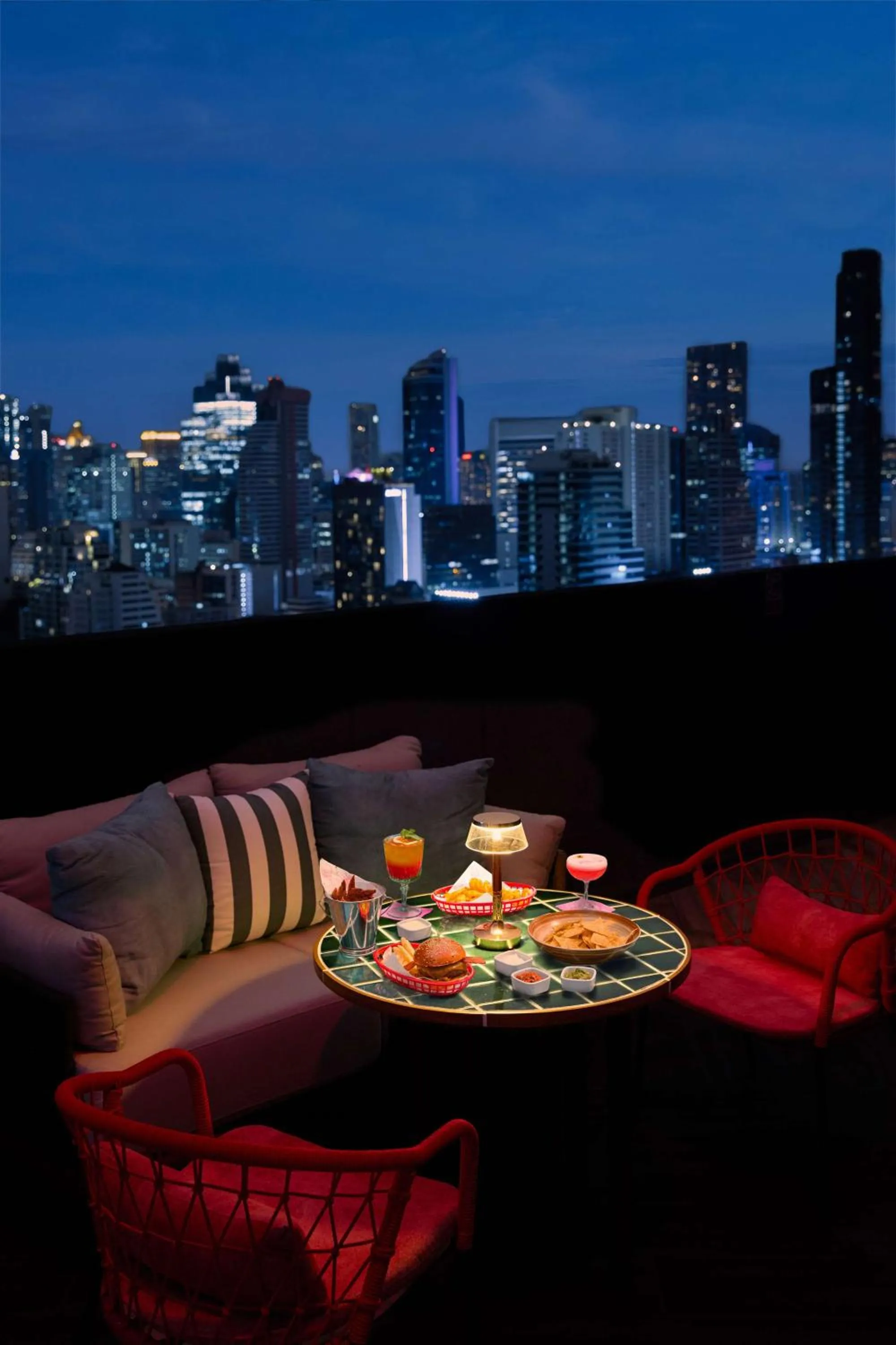 Lounge or bar in dusitD2 Samyan Bangkok