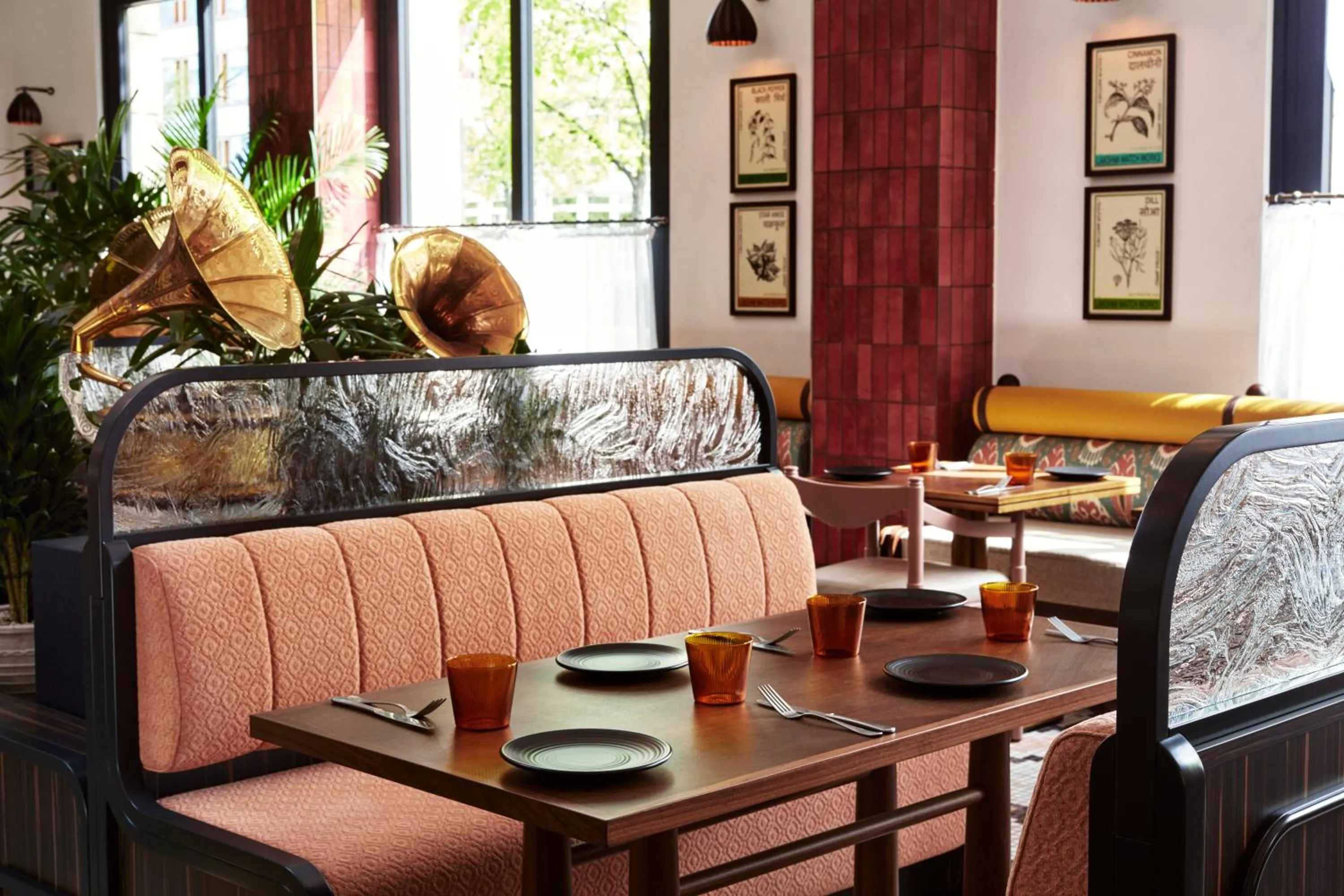 Restaurant/places to eat in The Hoxton, Berlin