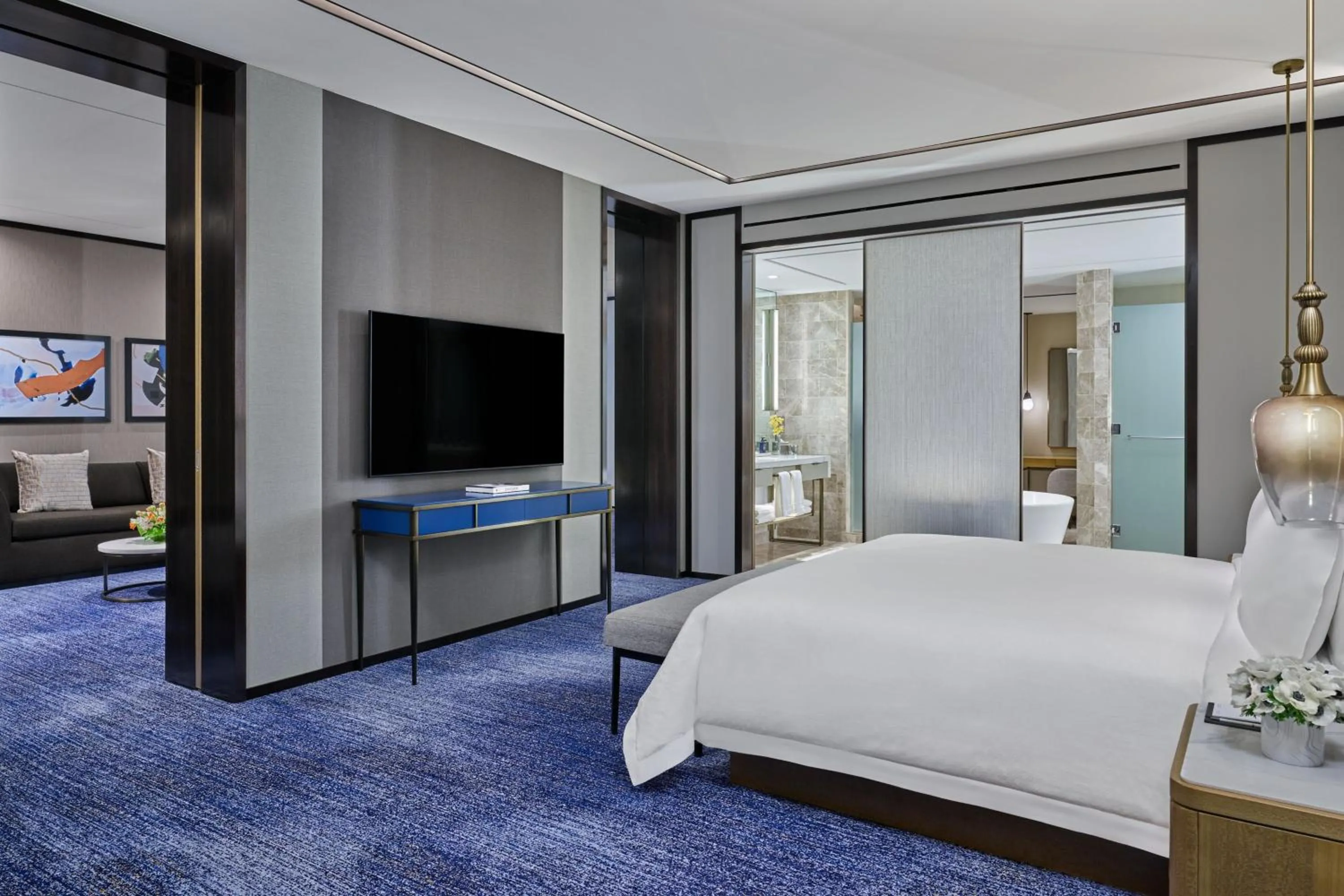 Bedroom, Bed in The St. Regis Chicago