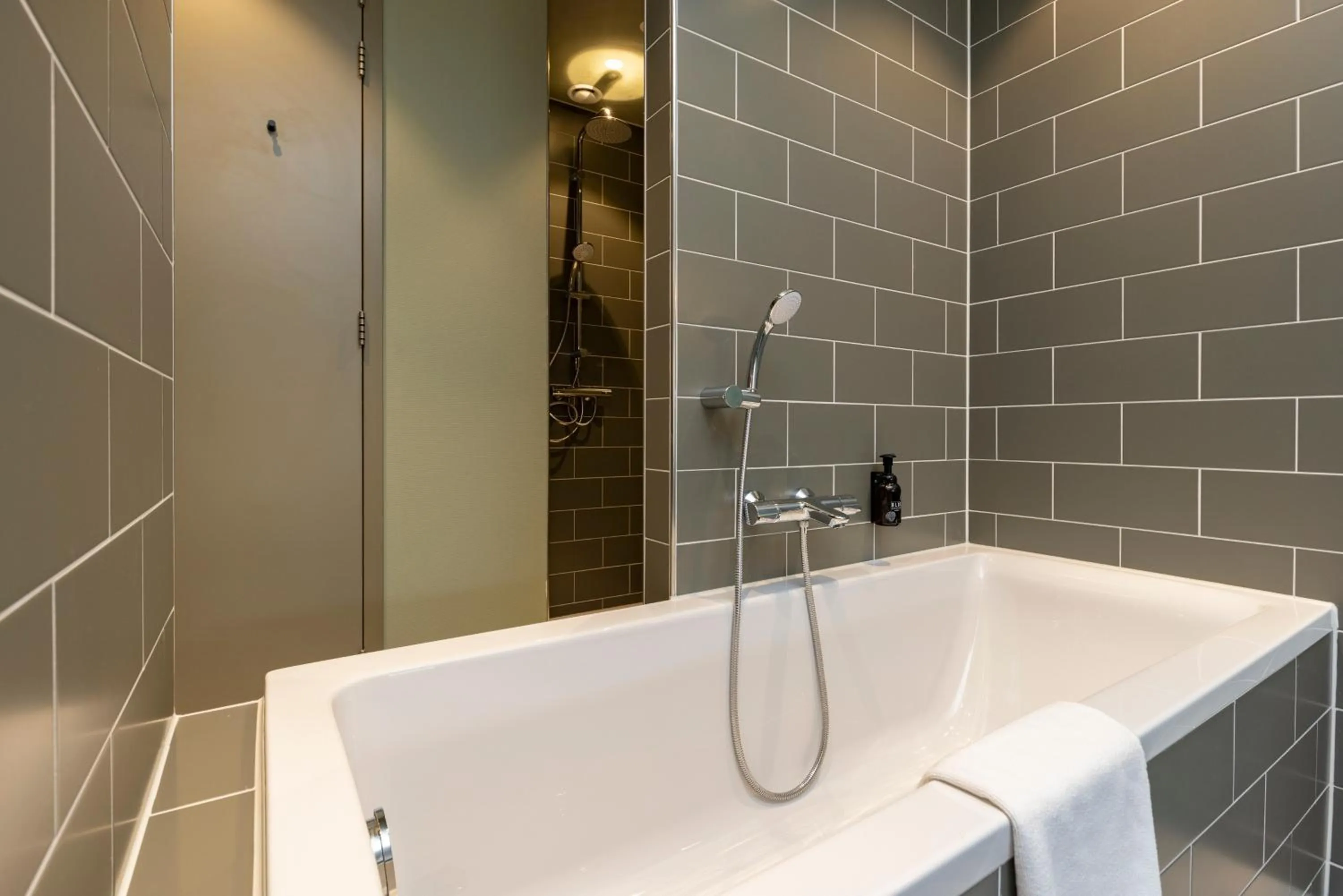 Shower in Fletcher Hotel-Restaurant Marknesse