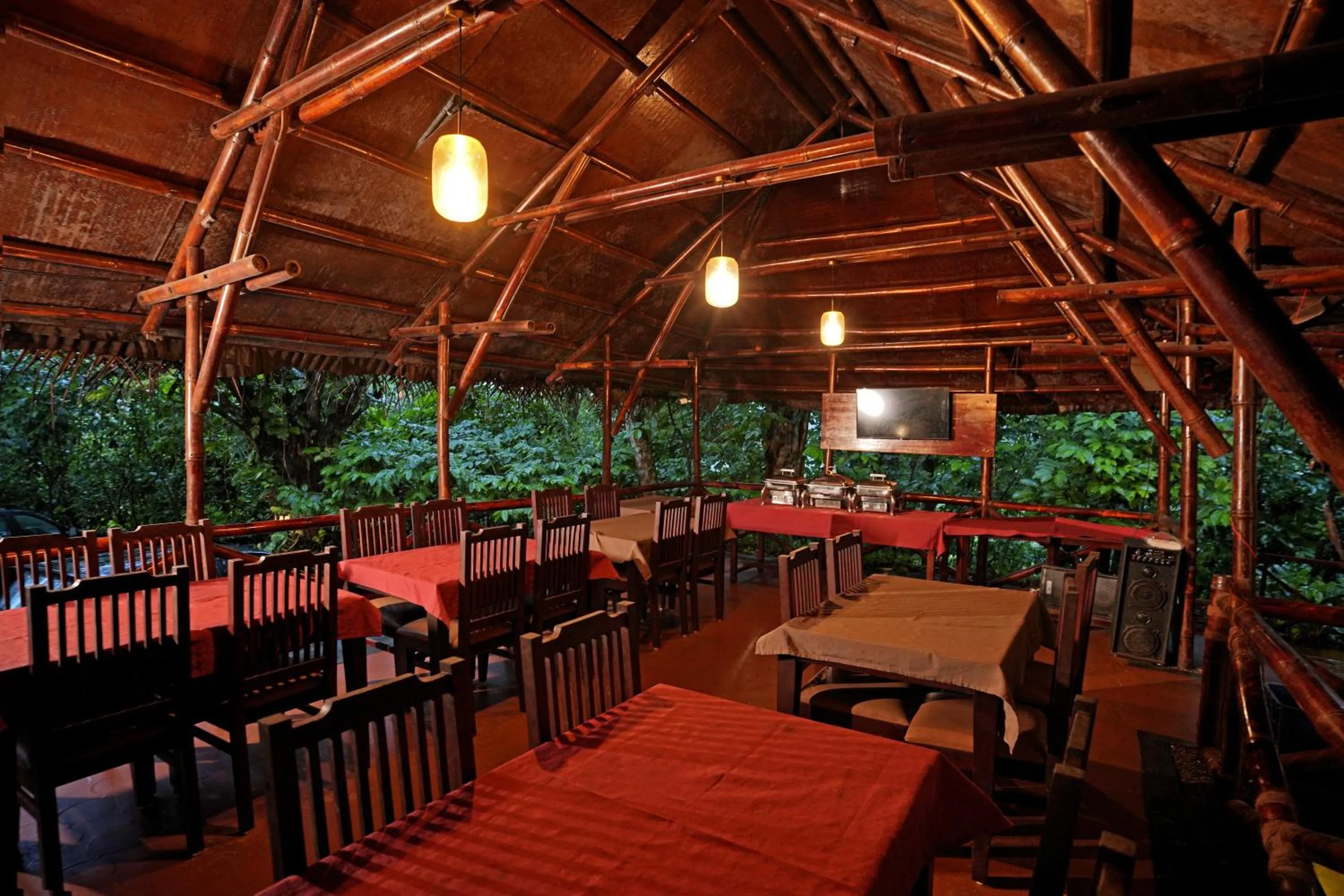 Restaurant/places to eat in Coffee Acres Resort