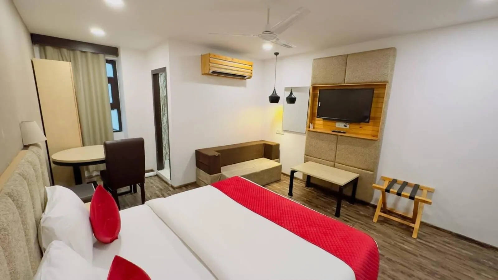 Bed in Ayaan Residency