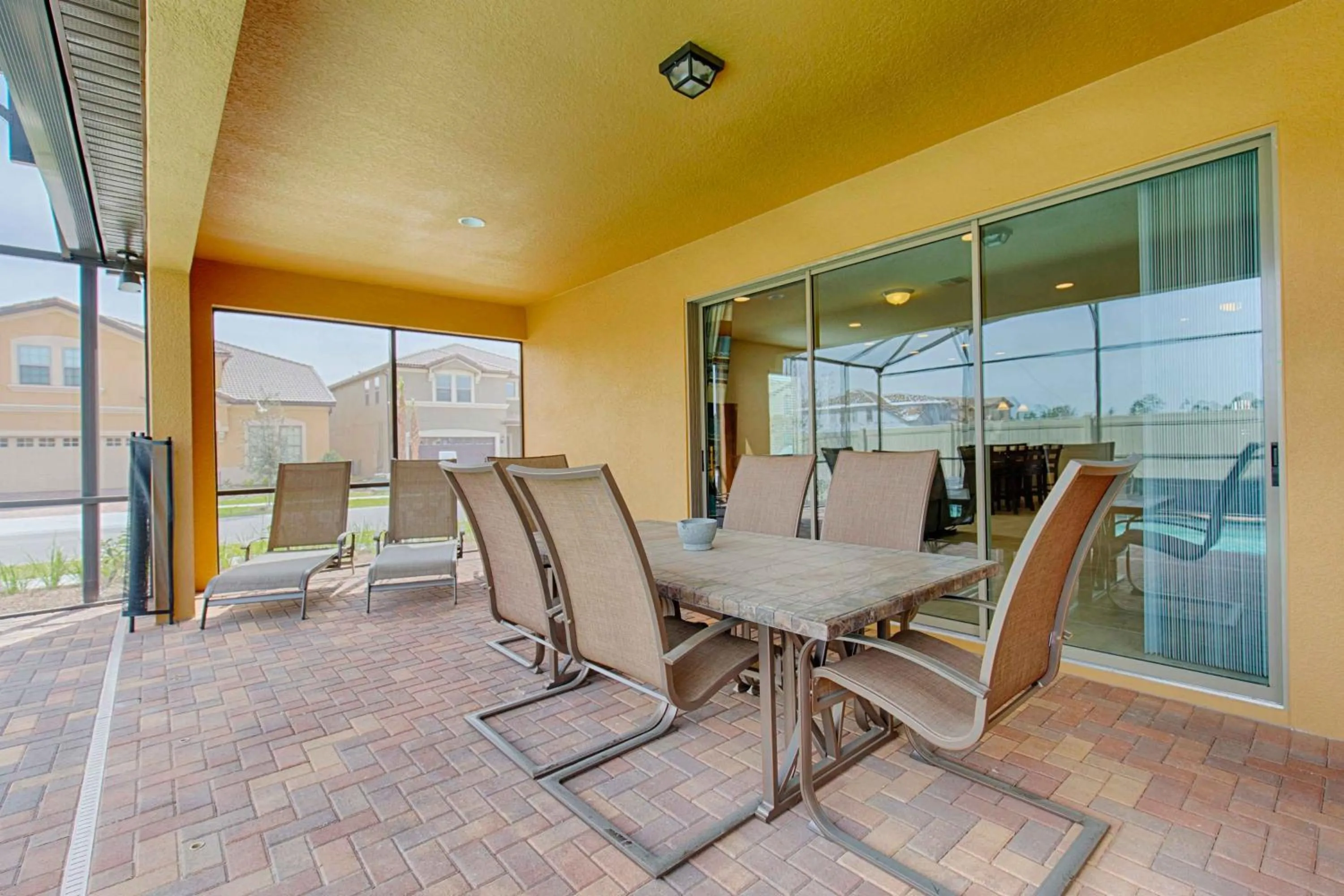 Property building in Windsor At Westside 8 - 8 Bed 6 Baths Villa