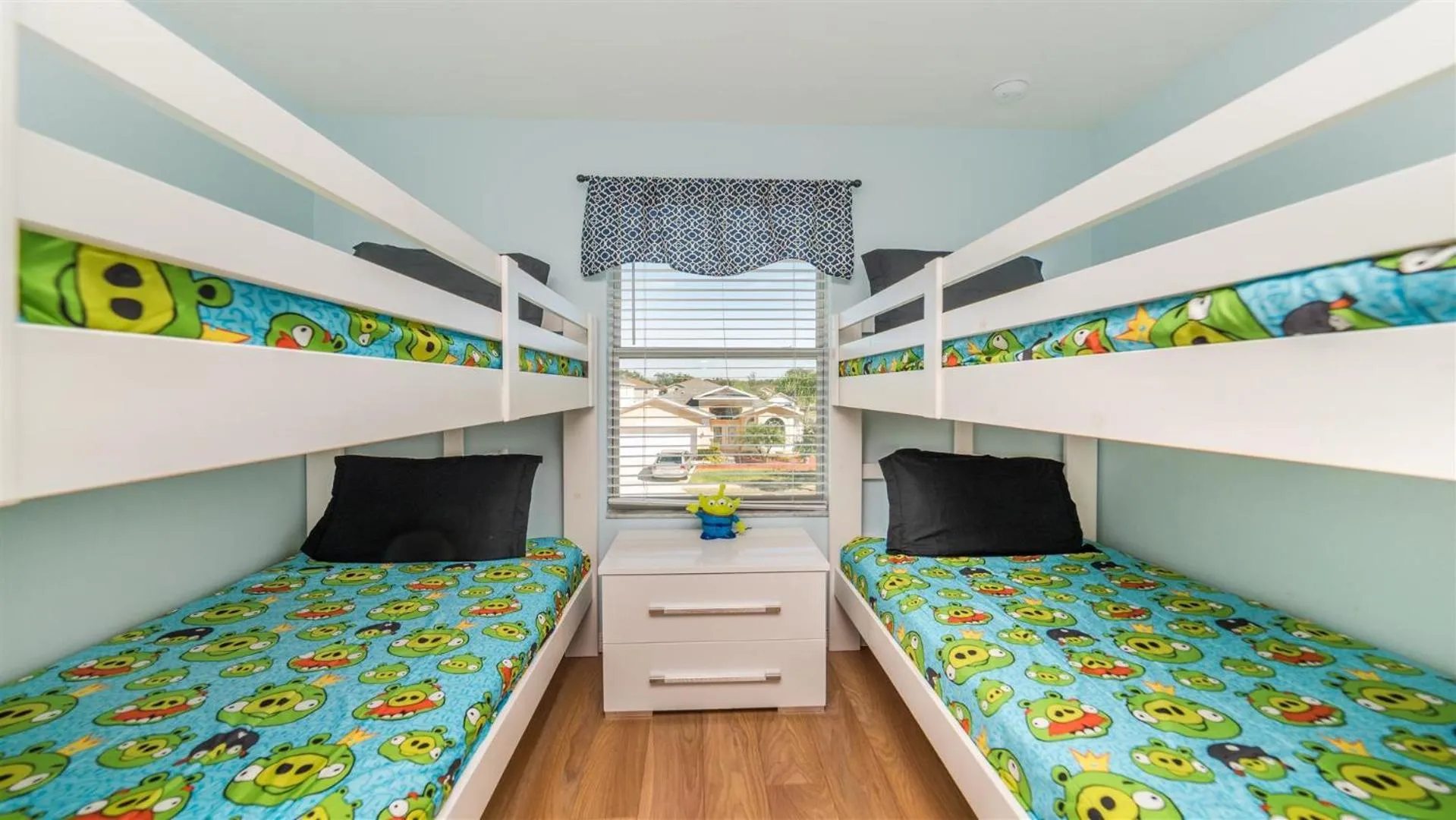 Bedroom in Crystal Cove 1 - 7 Bed 4,5 Baths Villa