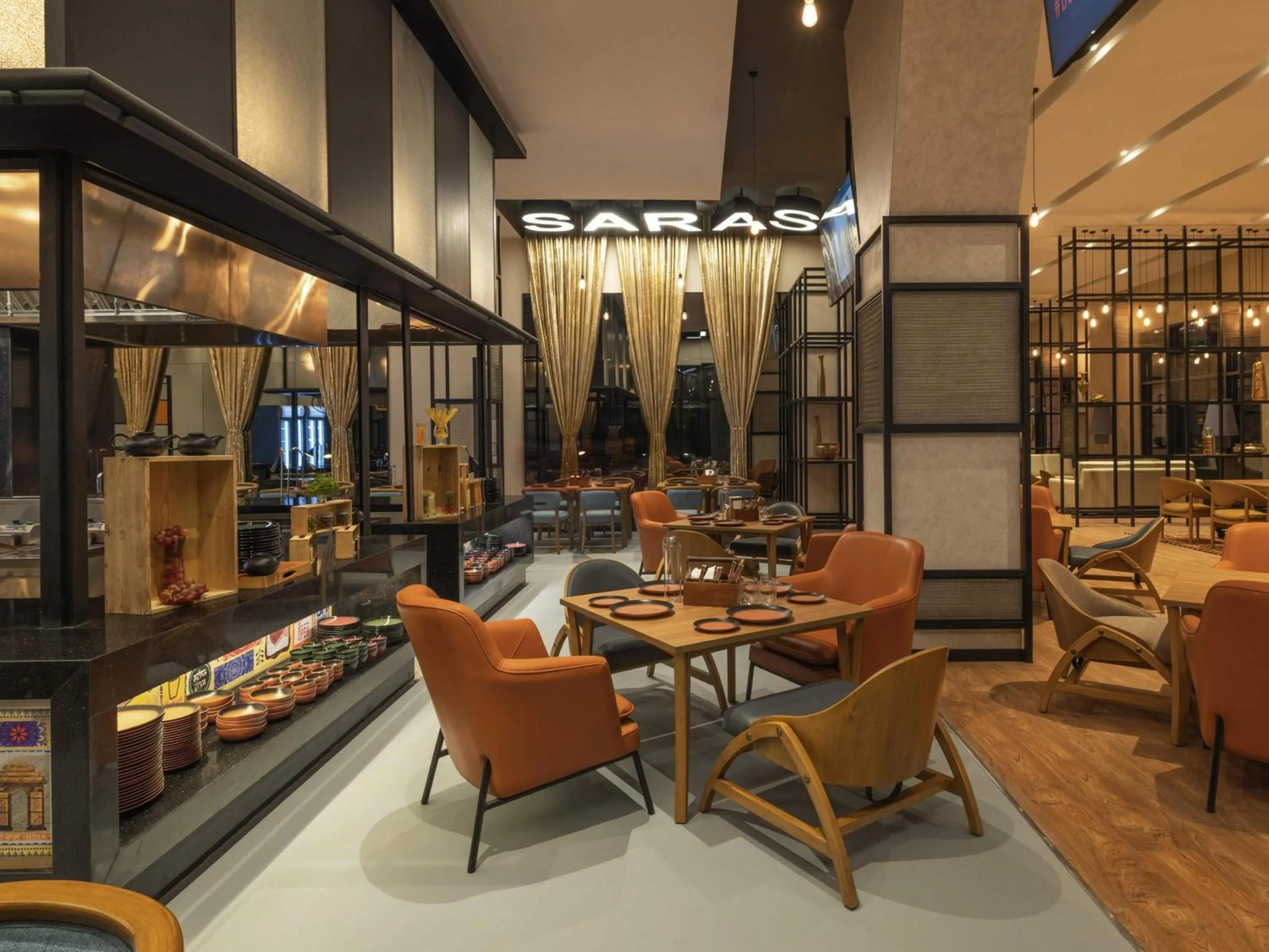 Restaurant/places to eat in ibis Thane - An Accor Brand