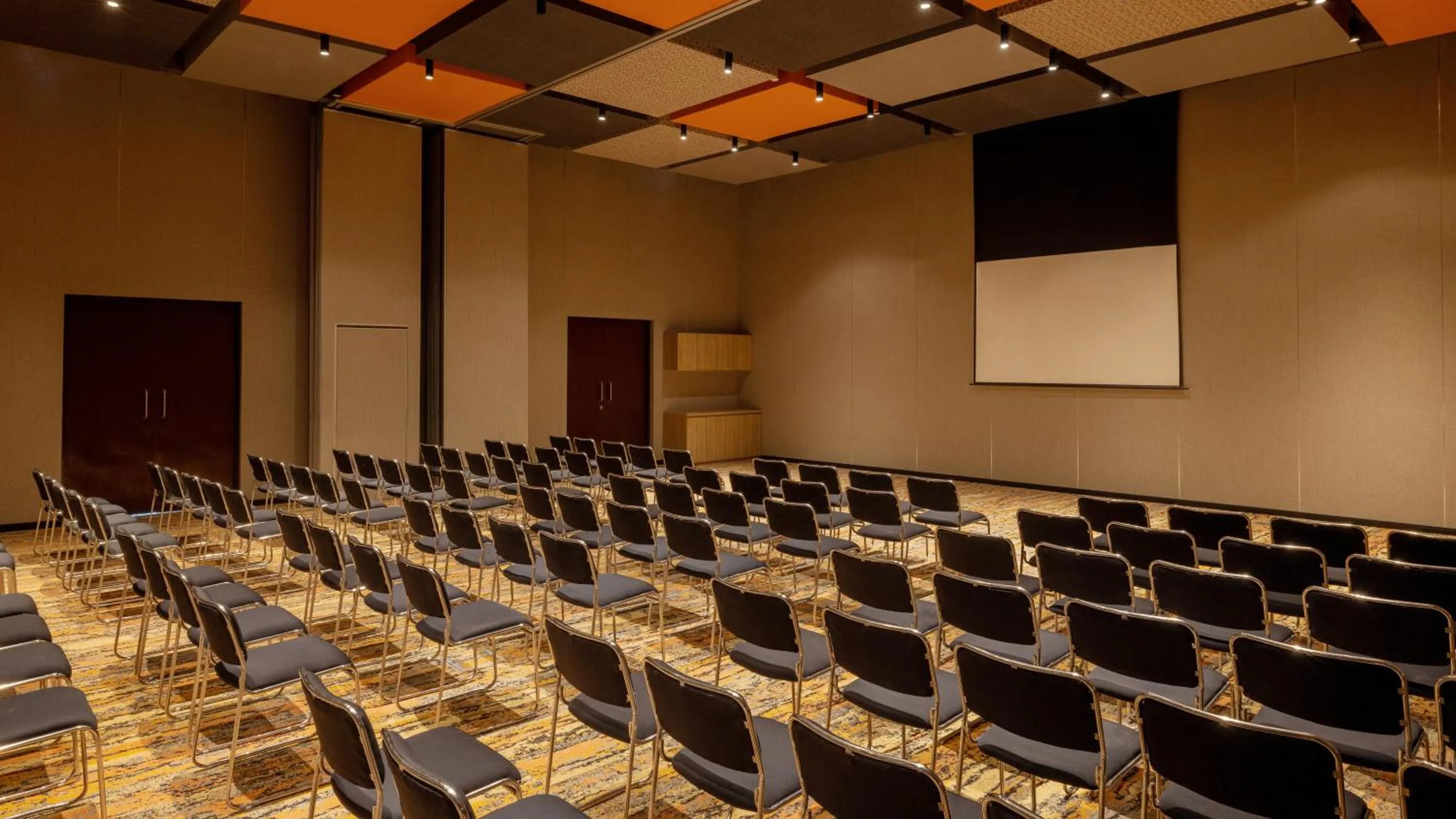 Meeting/conference room in ibis Thane - An Accor Brand