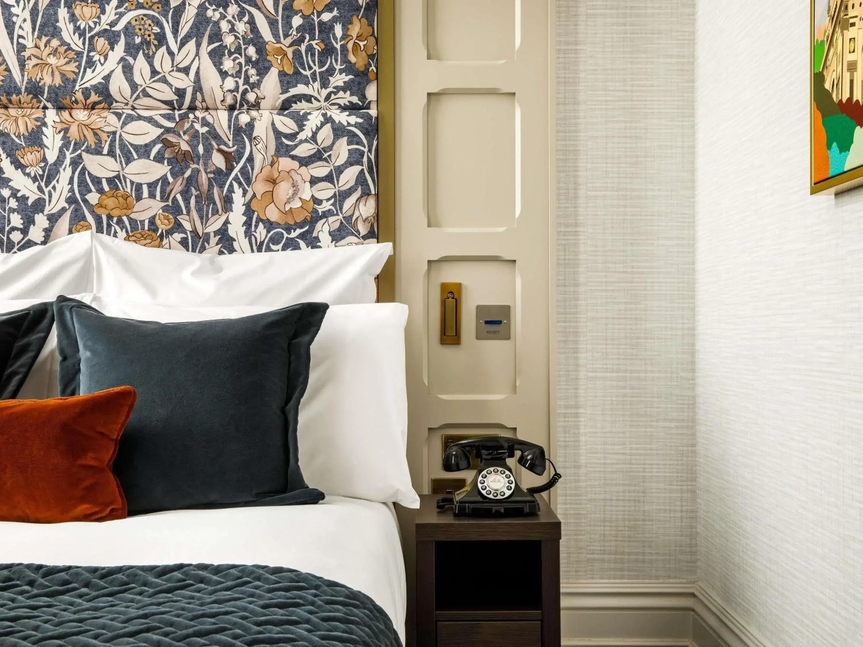 Classic Double Room - Mobility Accessible in The Municipal Hotel Liverpool - MGallery Classic Double Room - Mobility Accessible in The Municipal Hotel Liverpool - MGallery