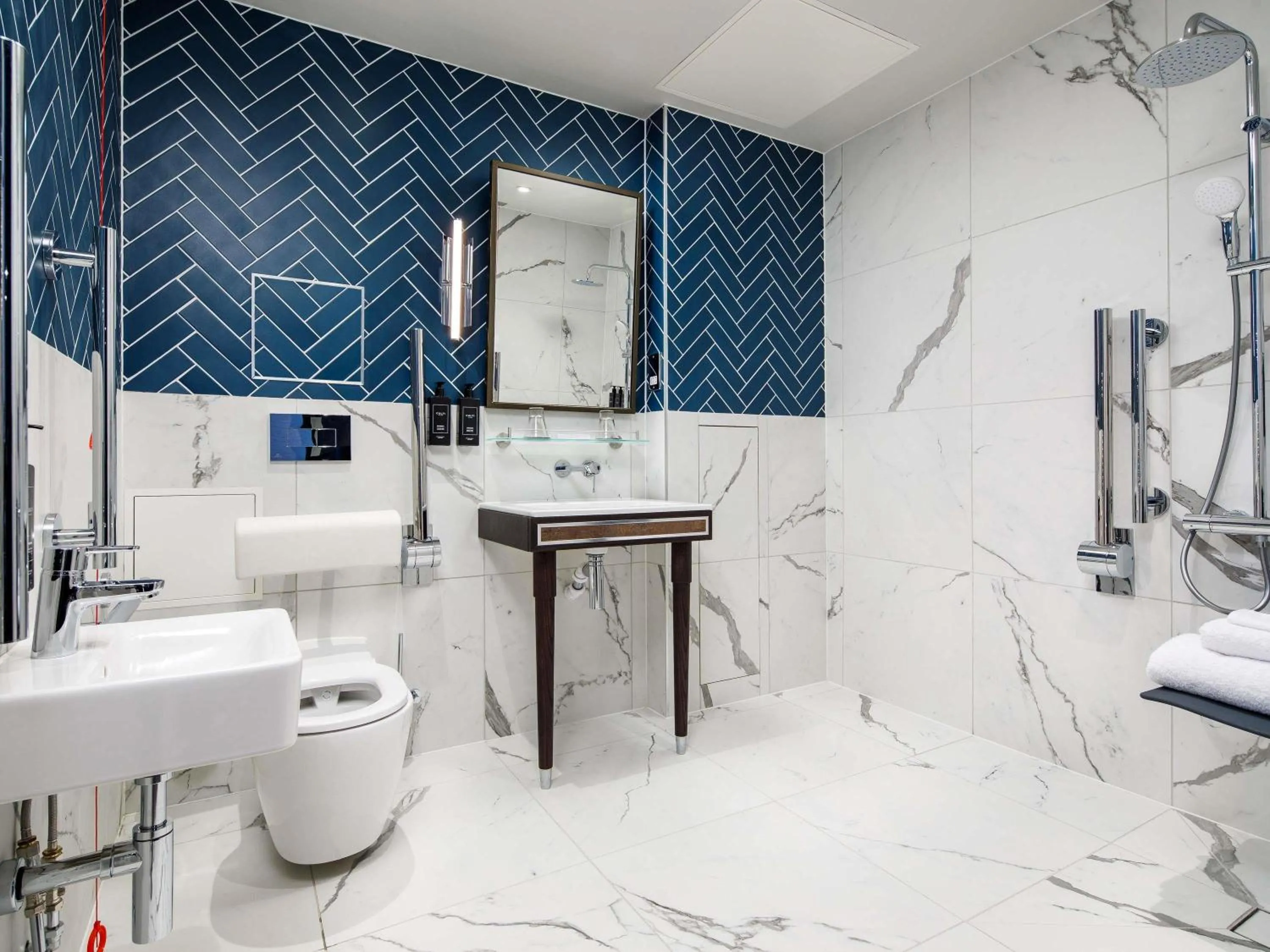 Bedroom in The Municipal Hotel Liverpool - MGallery