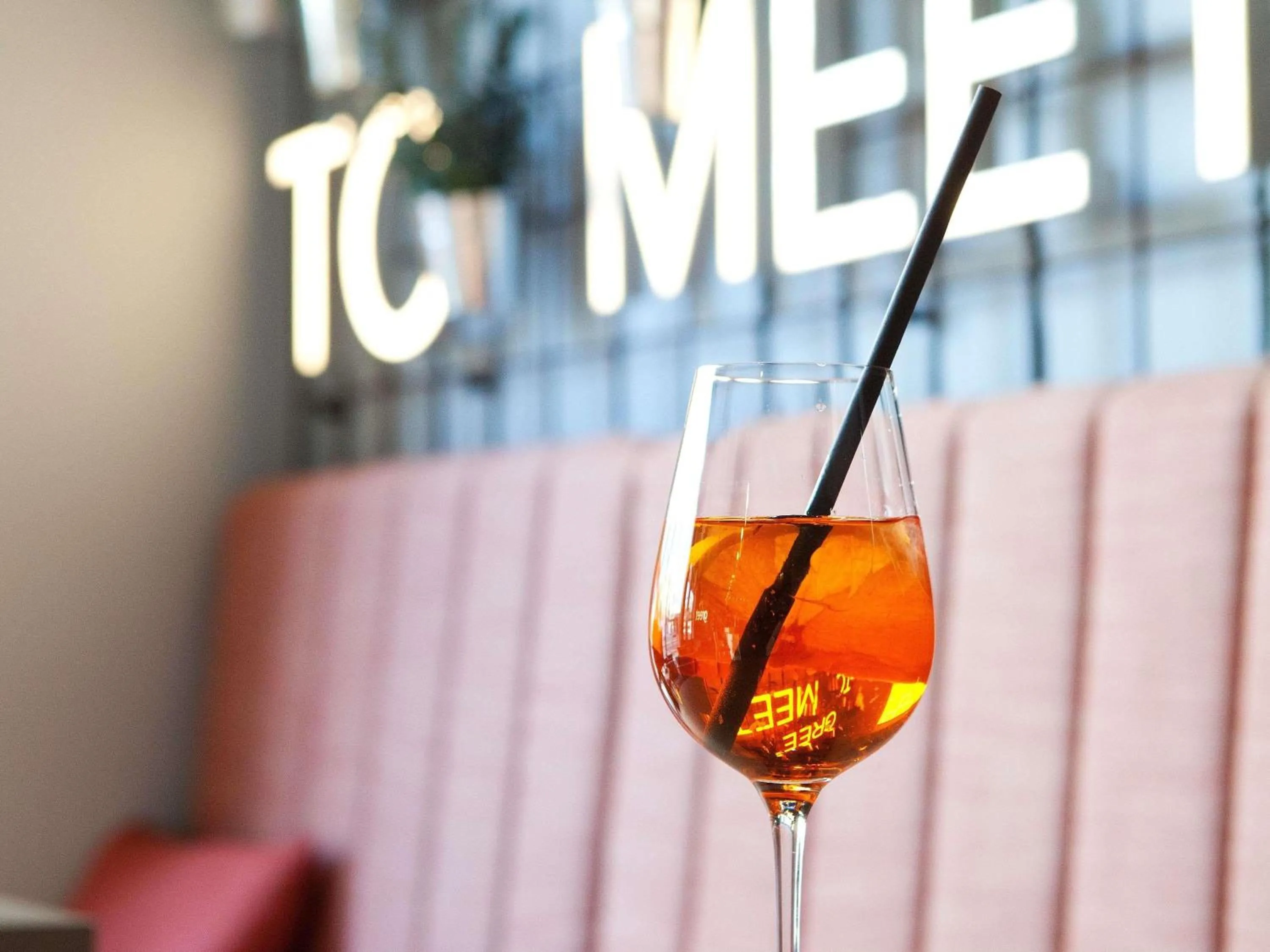 Lounge or bar in greet Wien City Nord