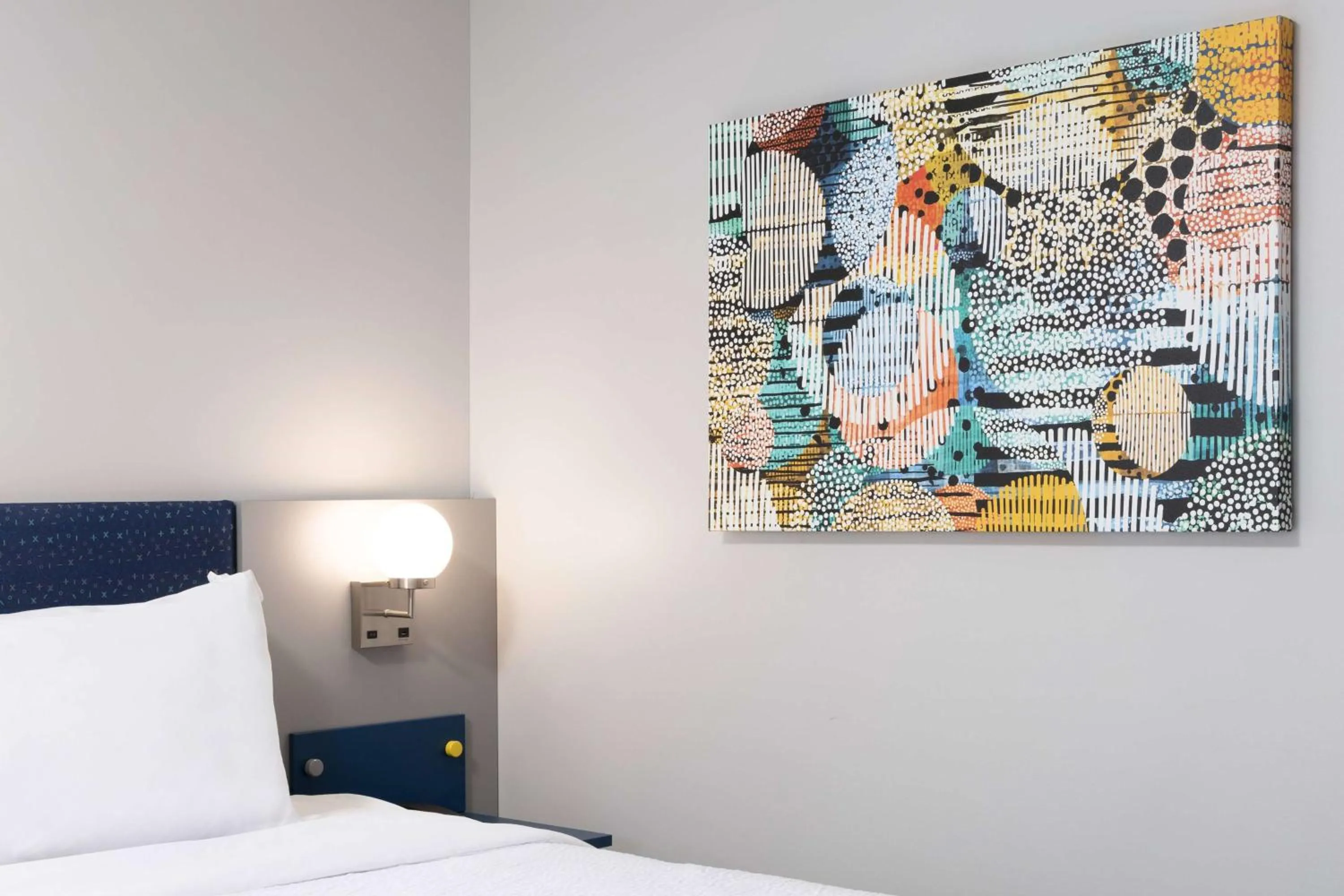 Photo of the whole room, Bed in Microtel Inn & Suites by Wyndham Macedon