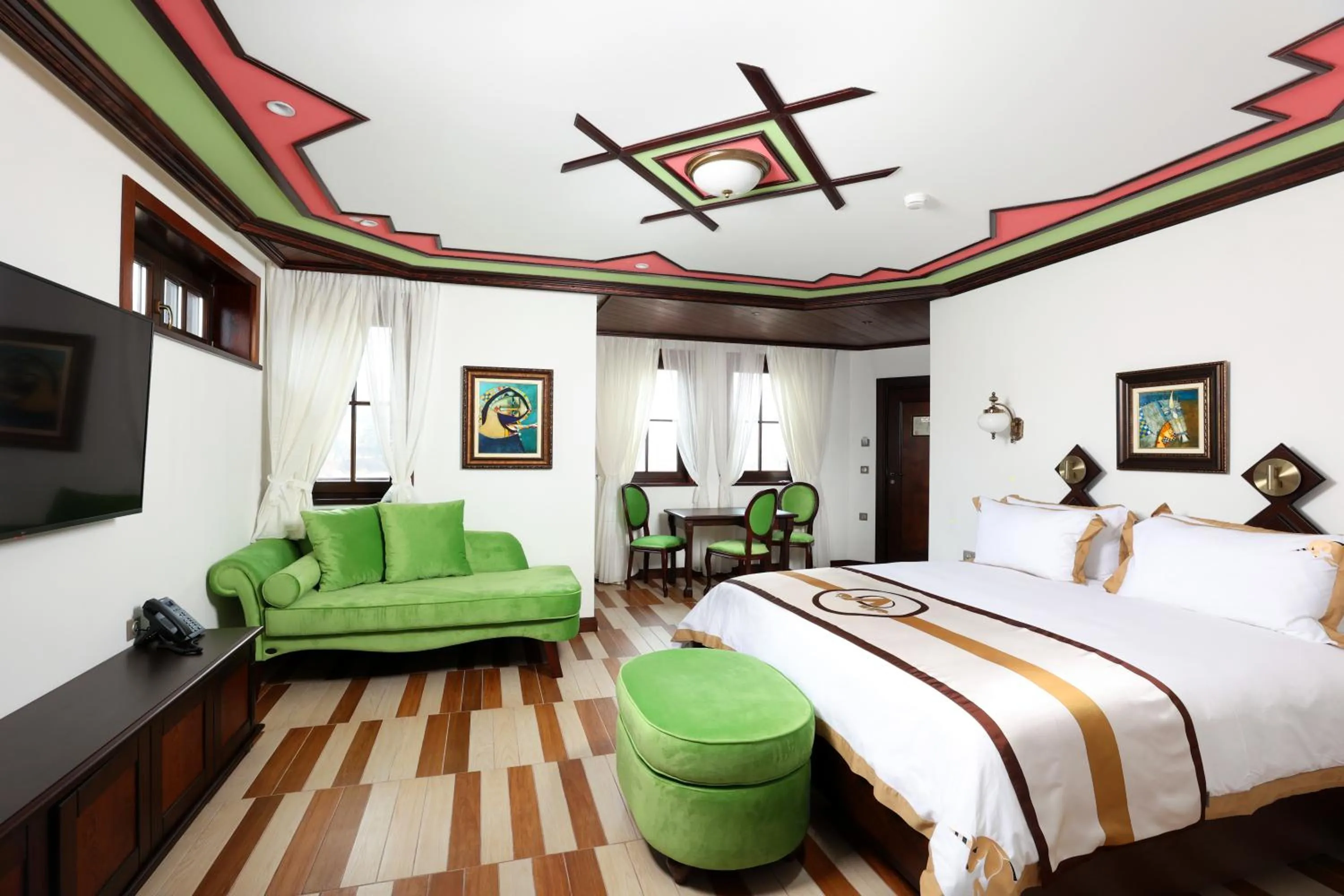 Bed in Armaco Residence