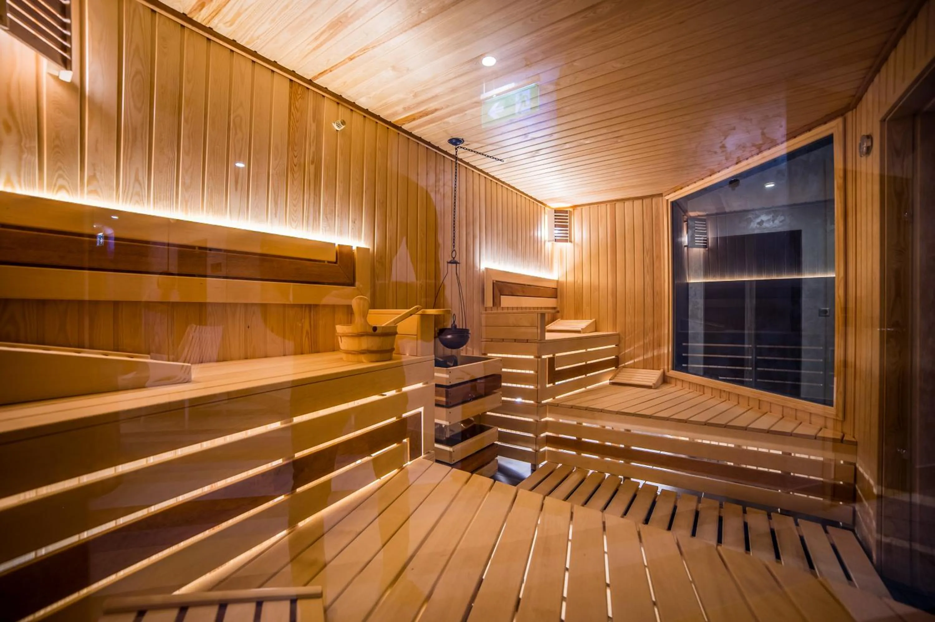 Sauna in Armaco Residence
