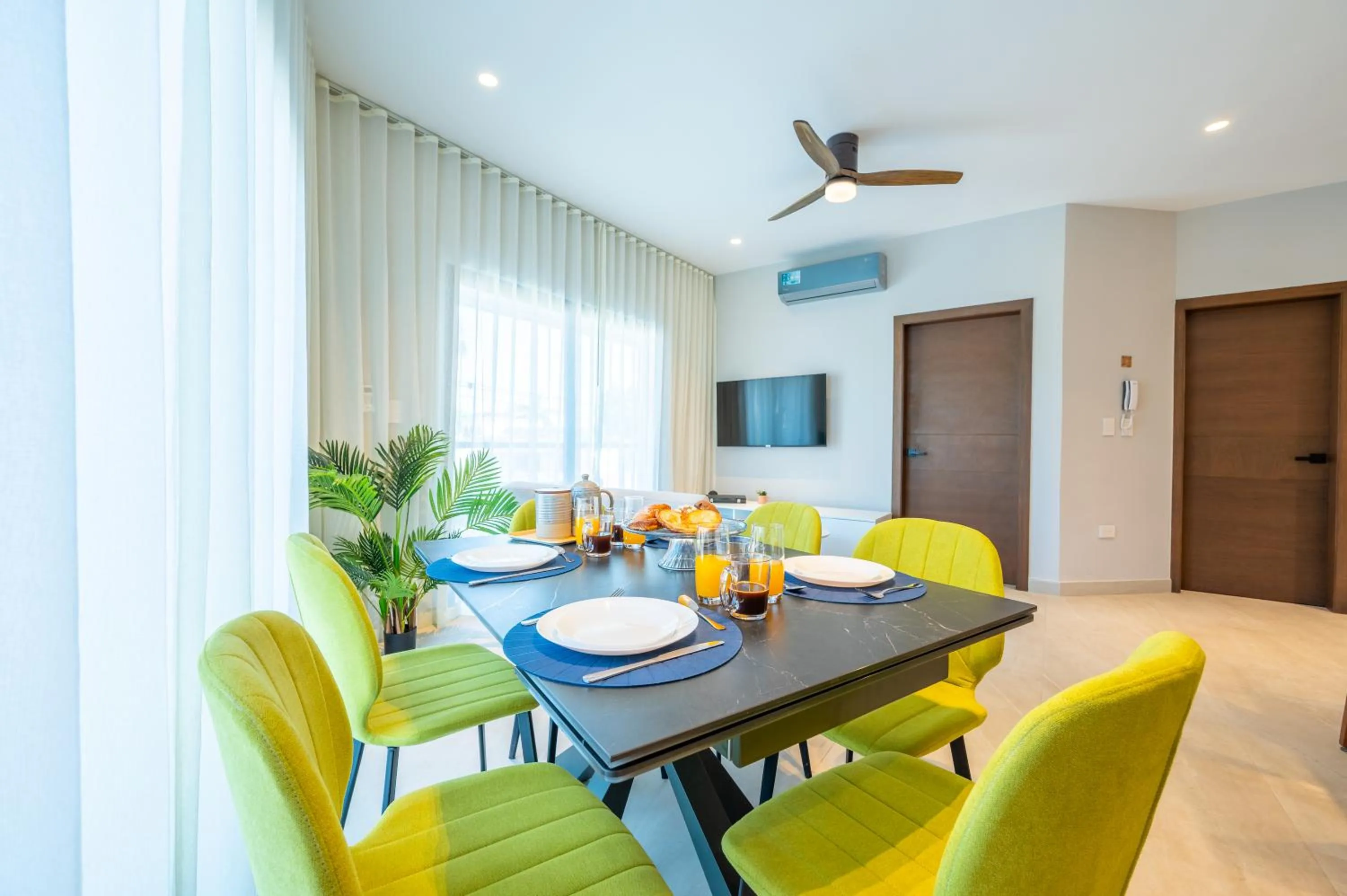 TV and multimedia in Kippal - Modern Oasis - ApartHotel