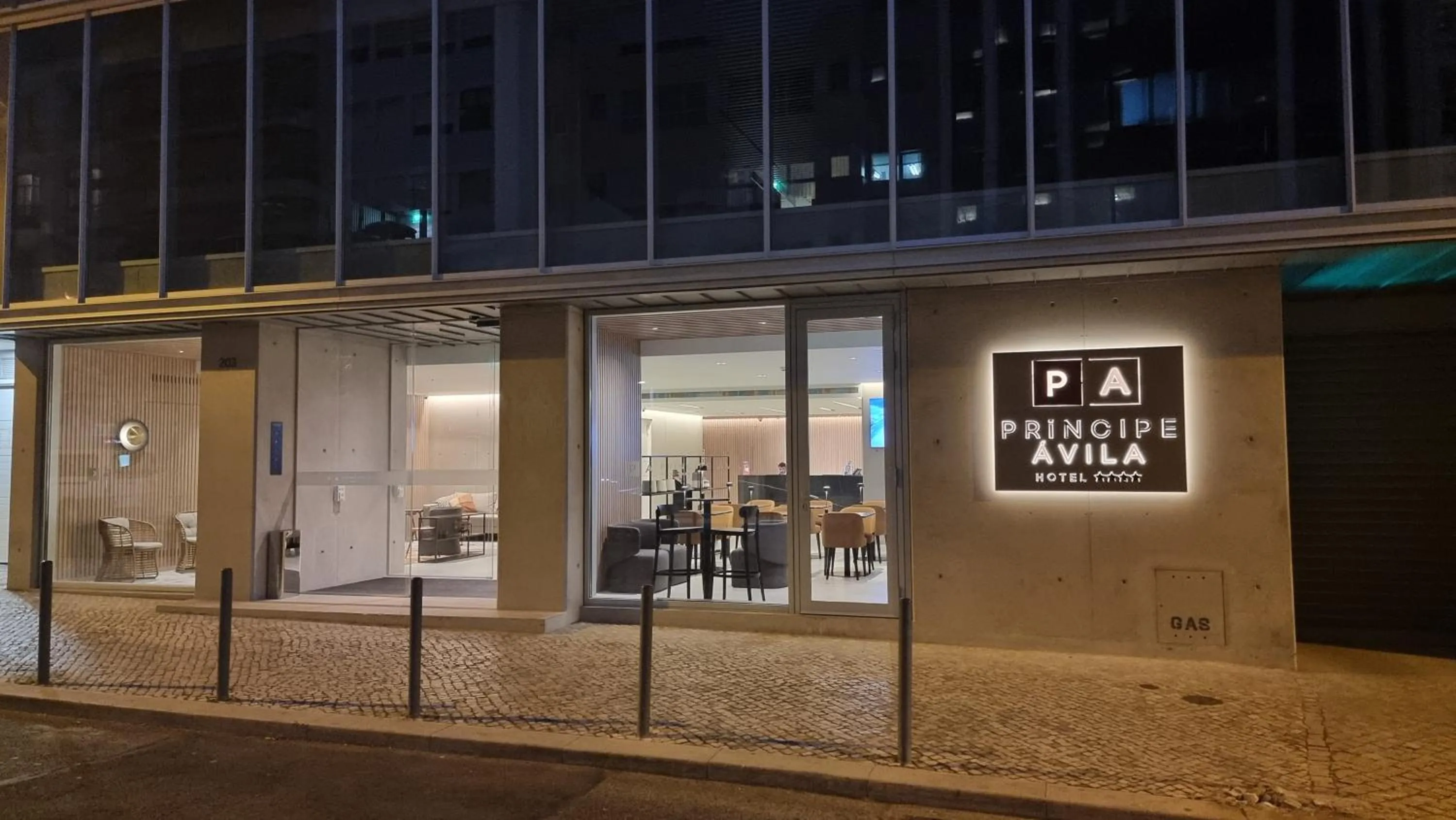 Facade/entrance in Hotel Principe Avila